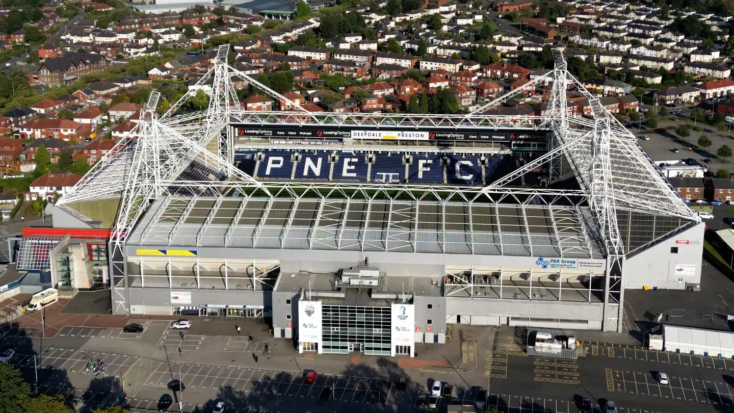 Sân vận động Deepdale Stadium: Lịch sử và trải nghiệm bóng đá độc đáo