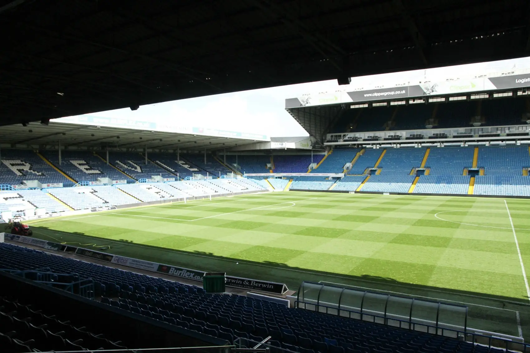 Sân vận động Elland Road: Khám phá lịch sử và sức hấp dẫn của sân nhà Leeds United