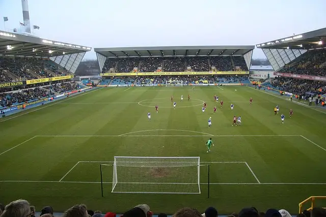 Sân vận động The Den: Khám phá lịch sử và trải nghiệm thú vị tại sân nhà của Millwall