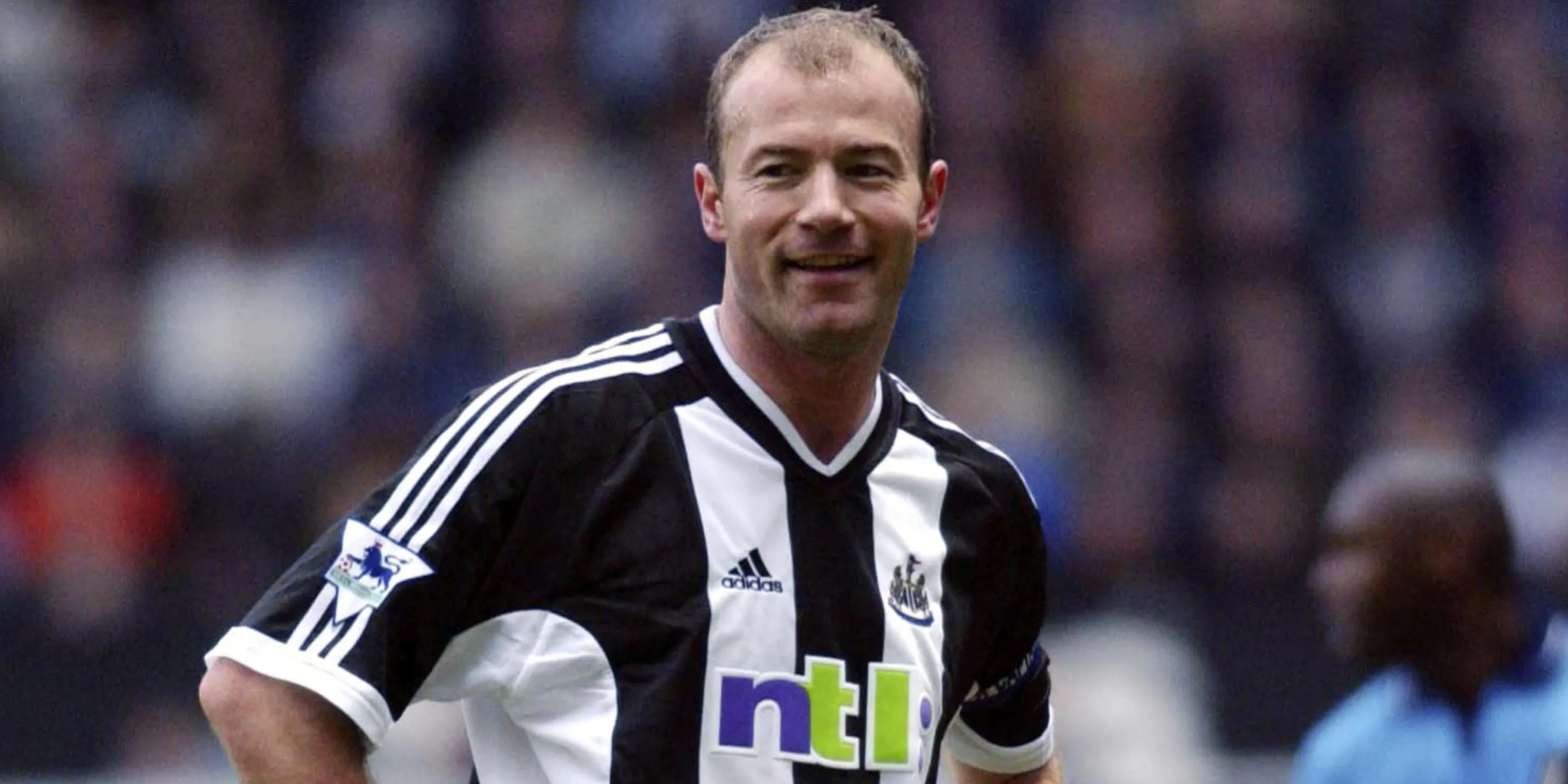 Alan Shearer, huyền thoại Newcastle United và là cầu thủ ghi bàn nhiều nhất lịch sử Premier League