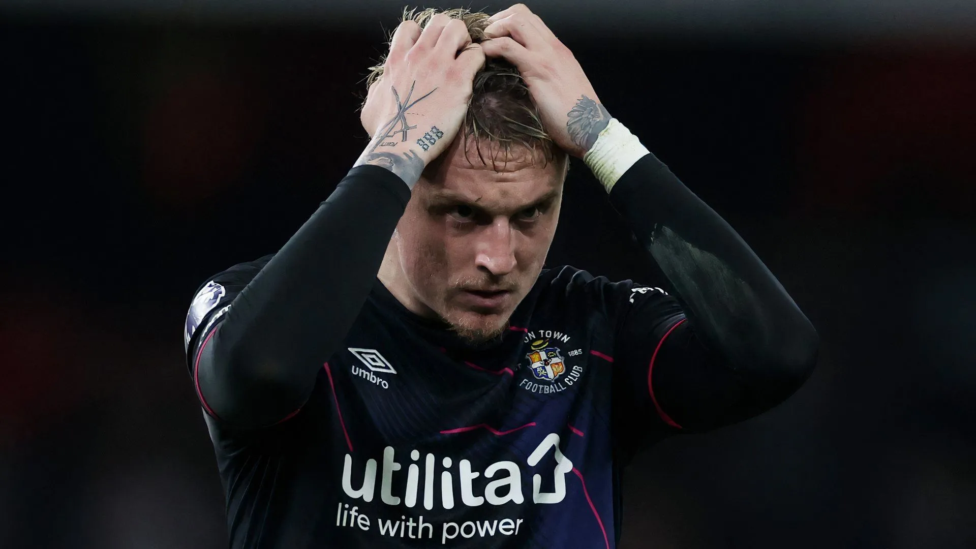 Alfie Doughty thể hiện phong độ ấn tượng trong màu áo Luton Town tại các giải đấu lớn.