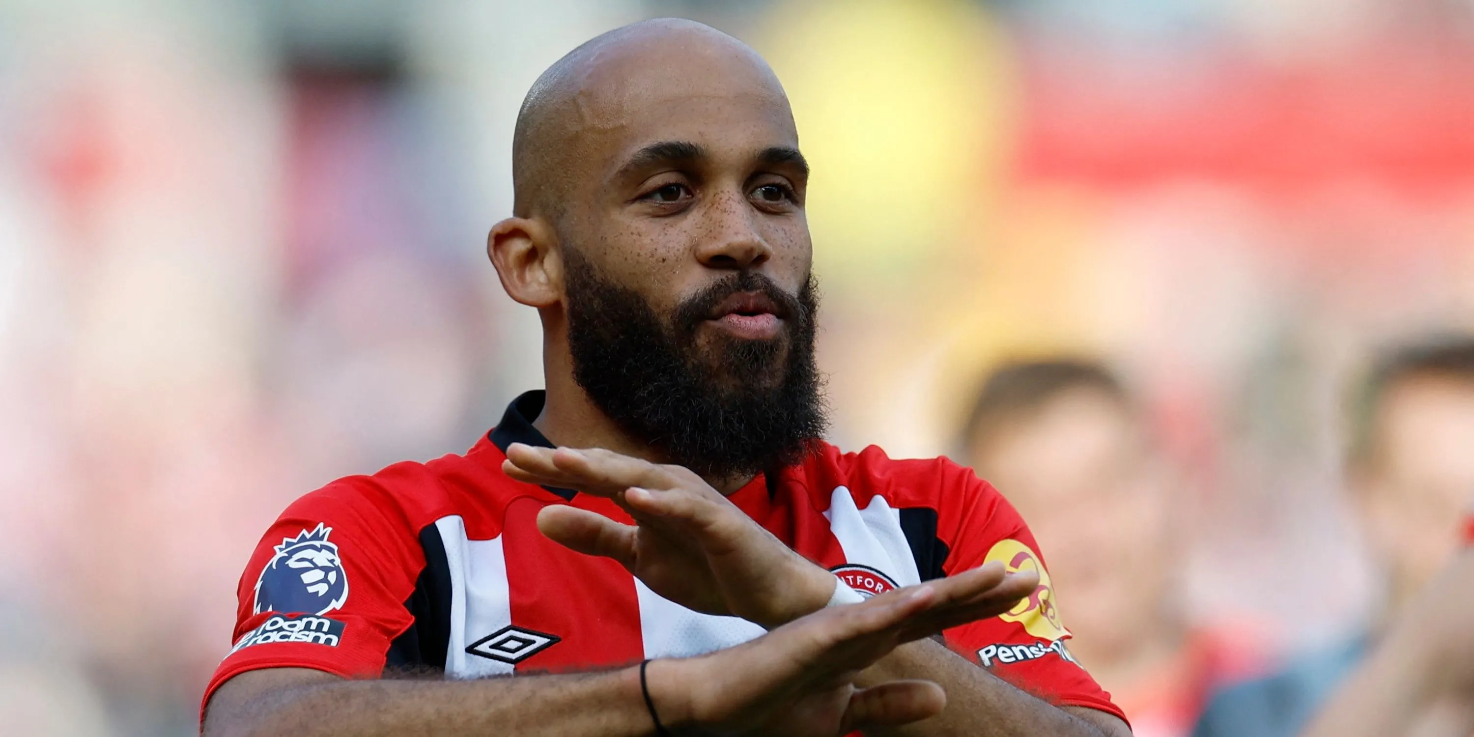Bryan Mbeumo ăn mừng bàn thắng cho Brentford tại Ngoại hạng Anh