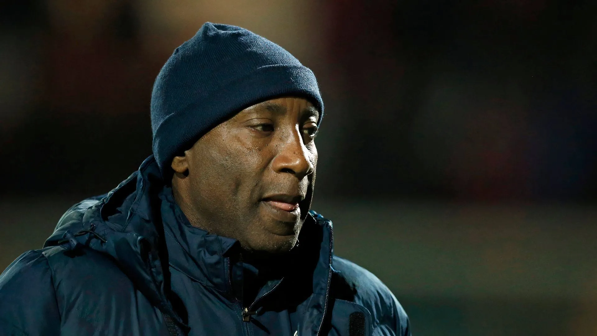 Chris Ramsey, cựu HLV QPR, chỉ đạo bên đường biên