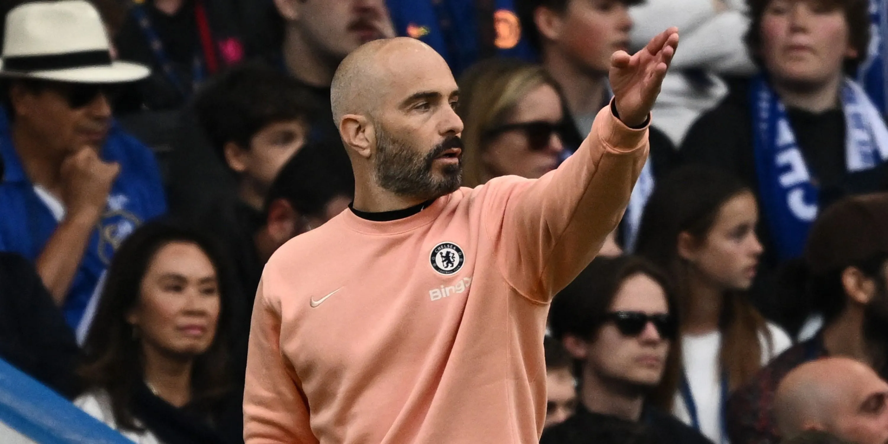 HLV Enzo Maresca chỉ đạo Chelsea