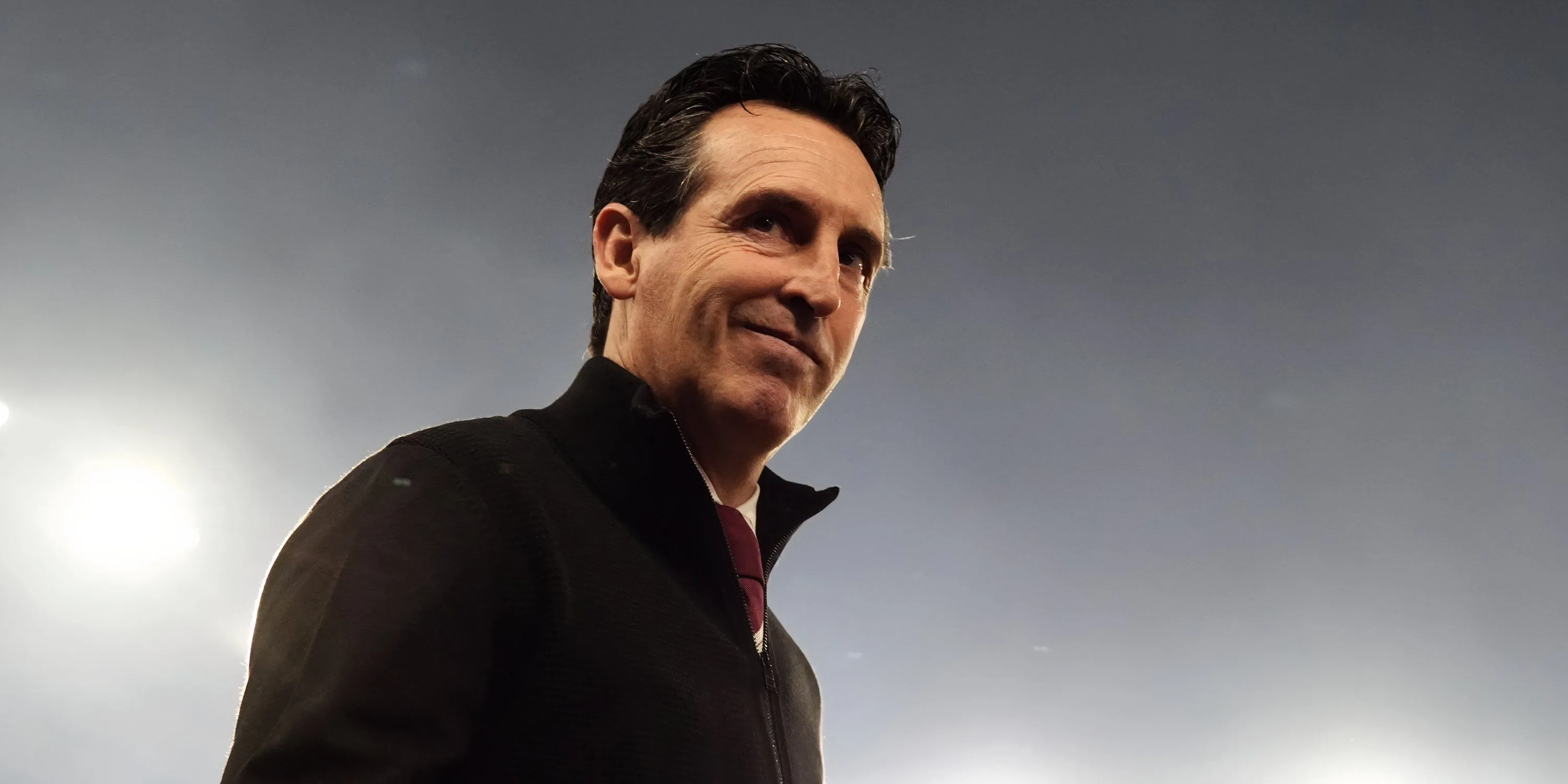 HLV Unai Emery đánh giá cao tiềm năng của Zepiqueno Redmond