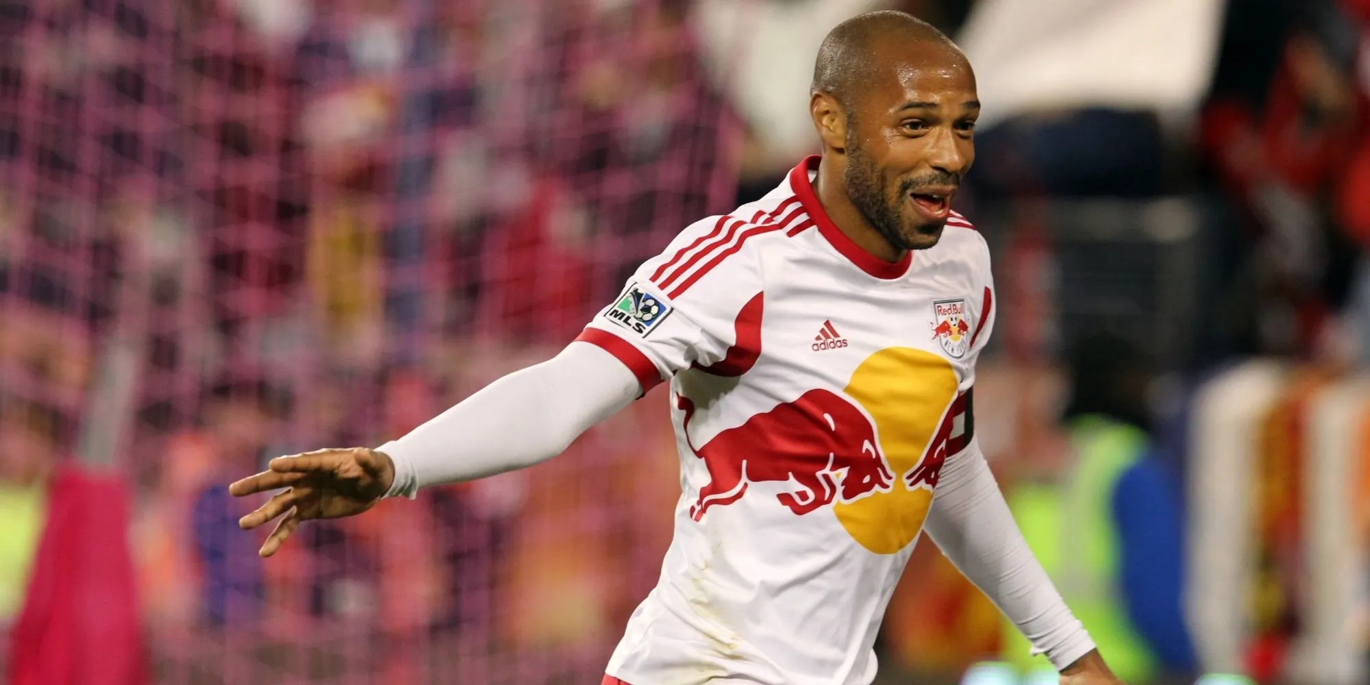Huyền thoại Thierry Henry thi đấu cho New York Red Bulls tại MLS