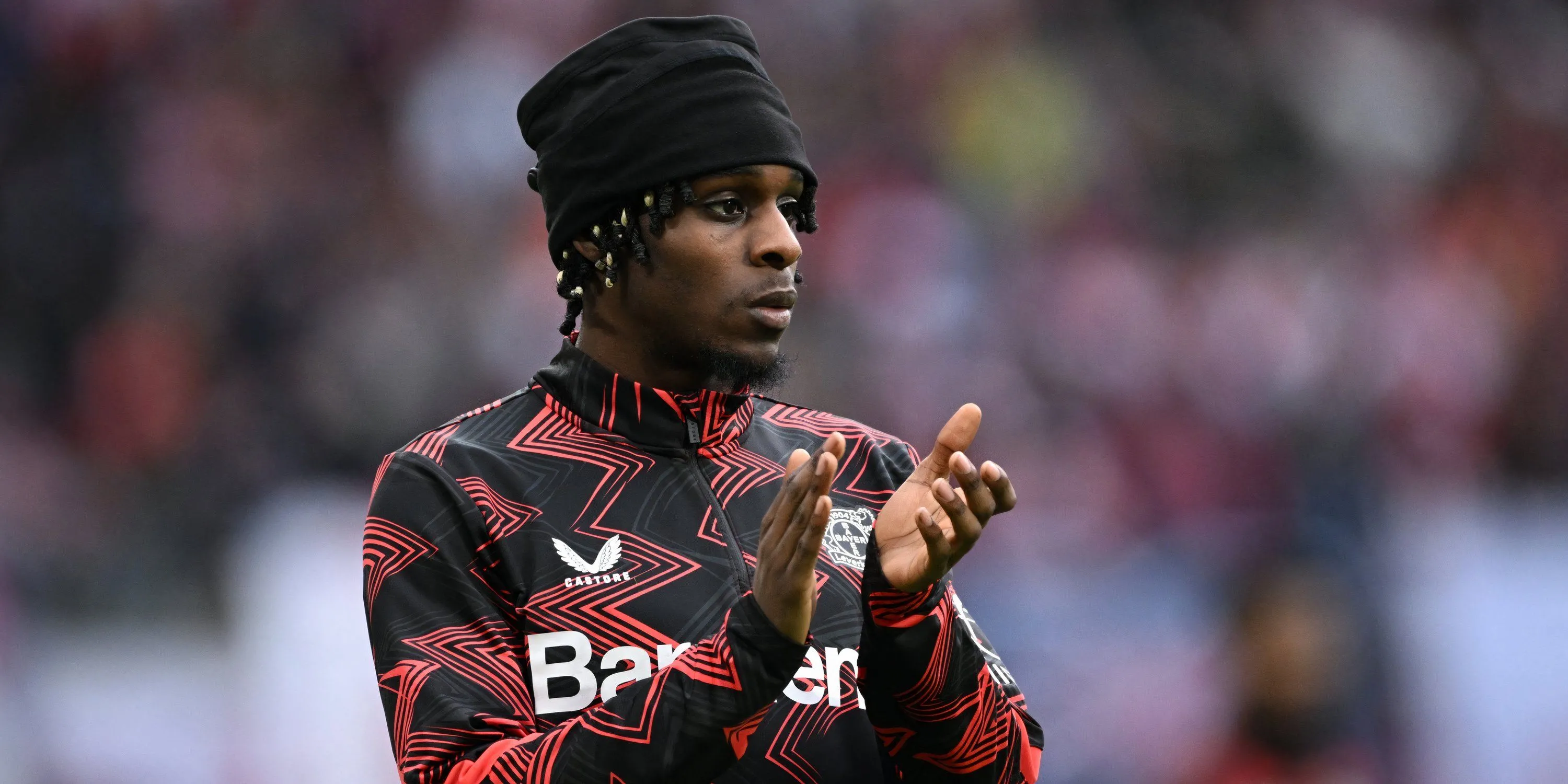 Jeremie Frimpong trong màu áo Bayer Leverkusen