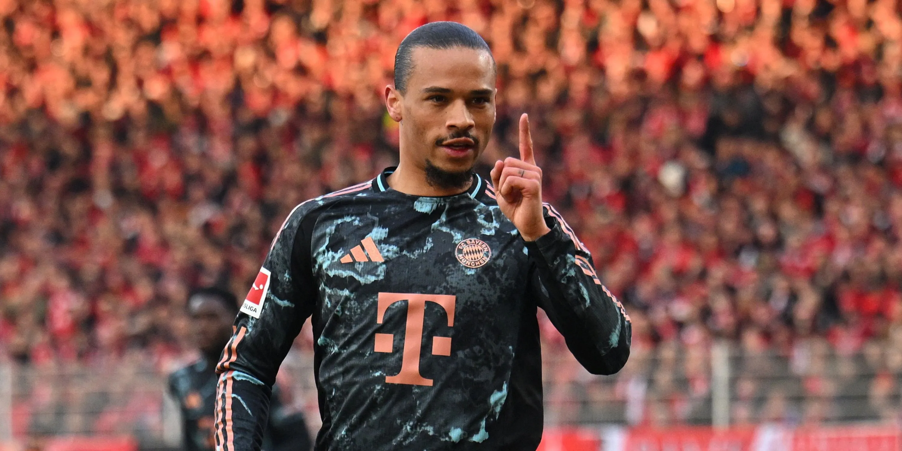 Leroy Sané trong màu áo Bayern Munich, cầu thủ chạy cánh đang được Arsenal quan tâm