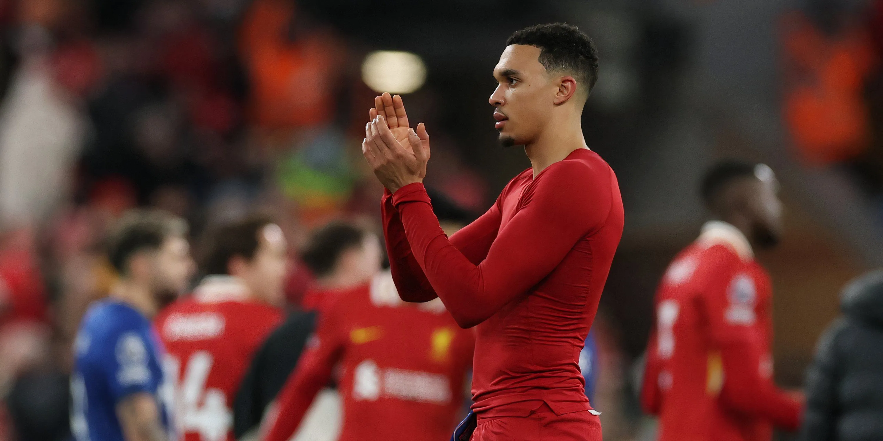 Liverpool cần tìm người thay thế vị trí hậu vệ phải của Trent Alexander-Arnold