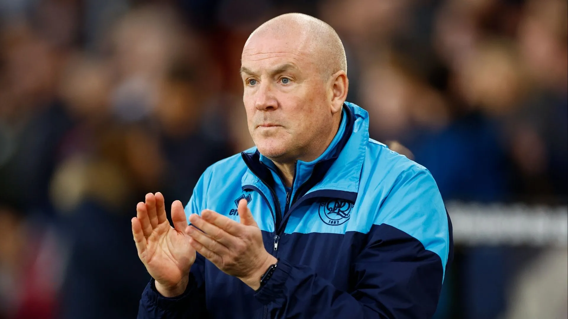 Mark Warburton, cựu HLV Rangers và QPR, trong một buổi họp báo