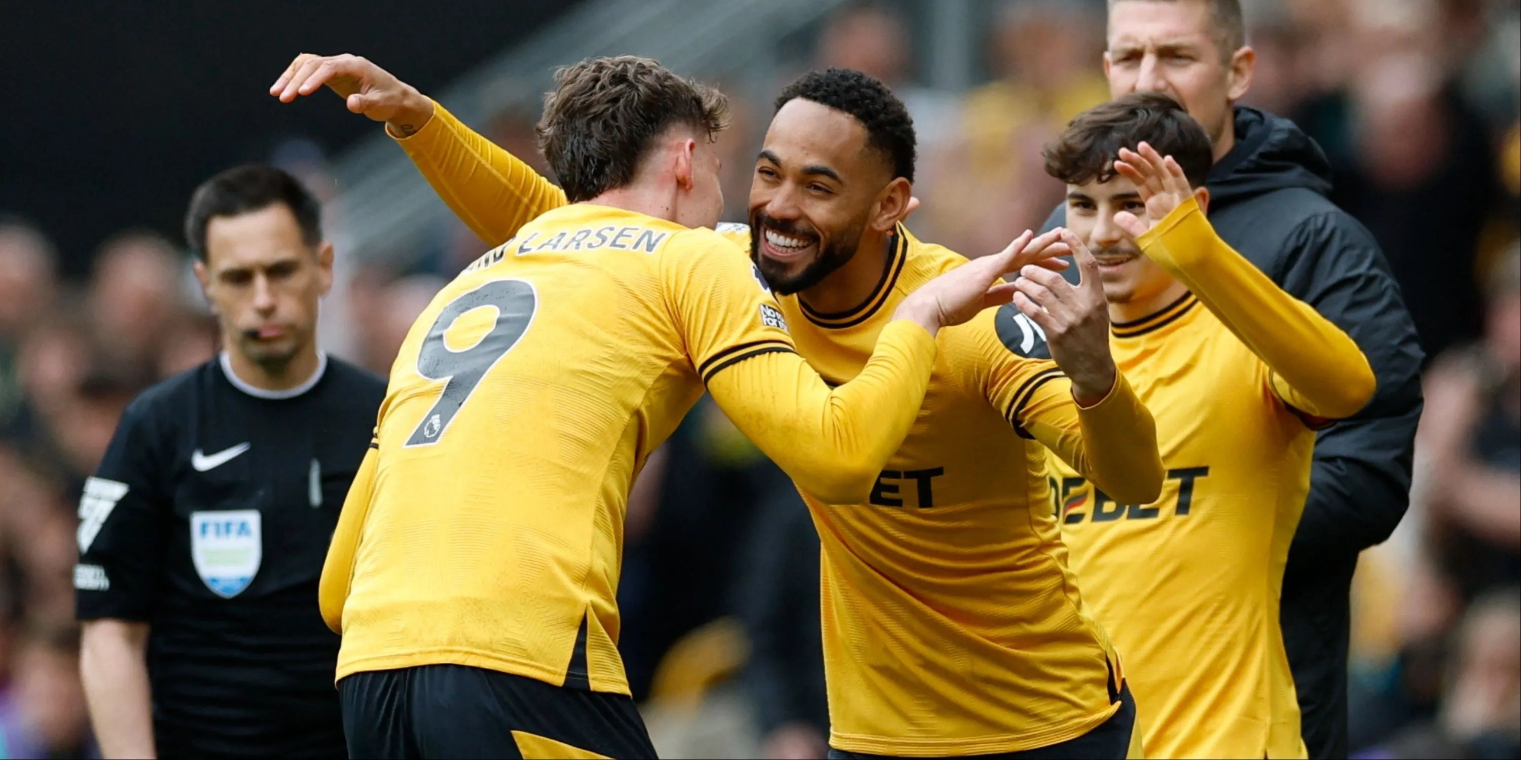 Matheus Cunha ăn mừng bàn thắng trong màu áo Wolves tại Ngoại hạng Anh