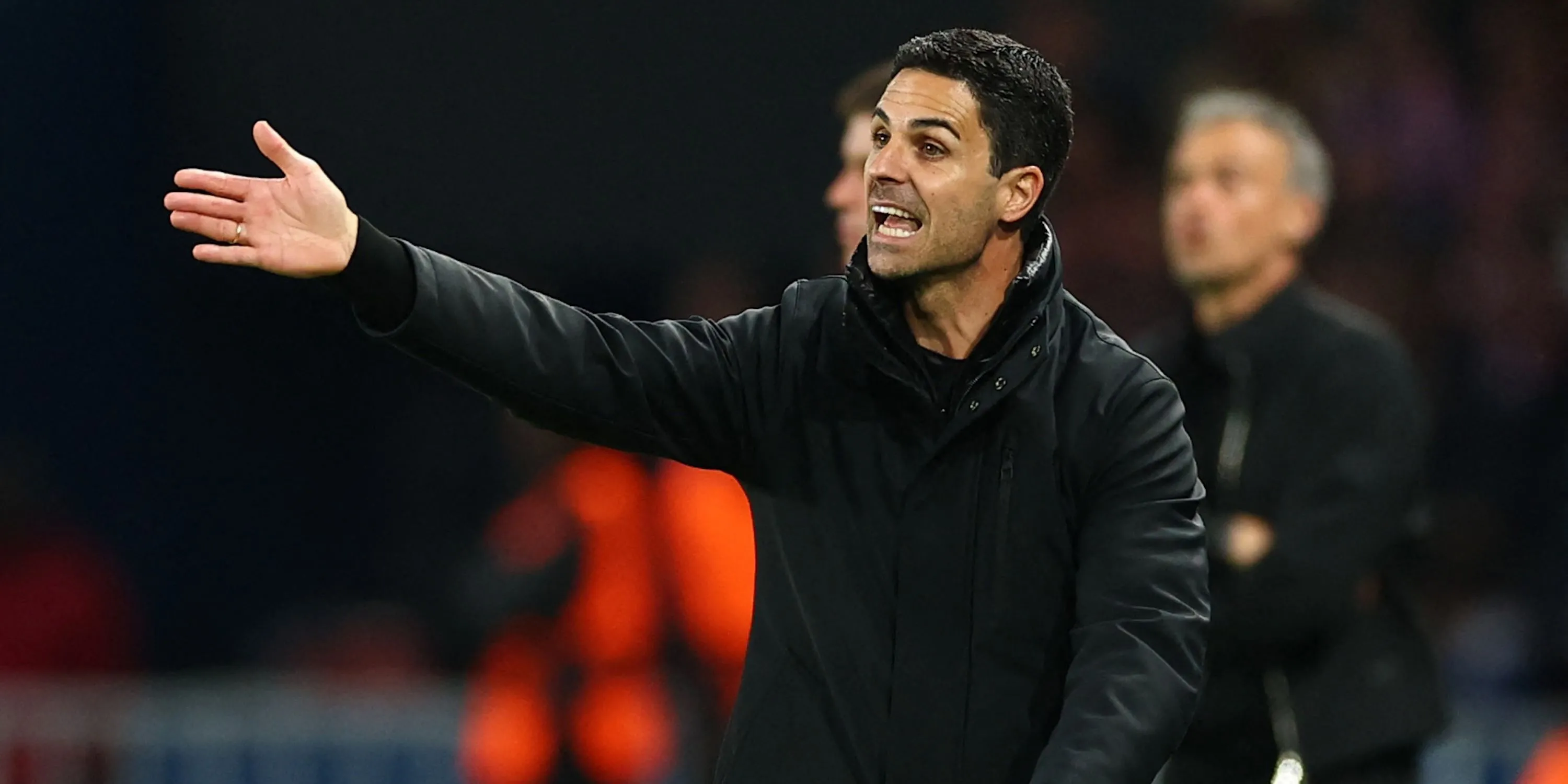 Mikel Arteta, huấn luyện viên Arsenal, suy tính chiến thuật chuyển nhượng mùa hè