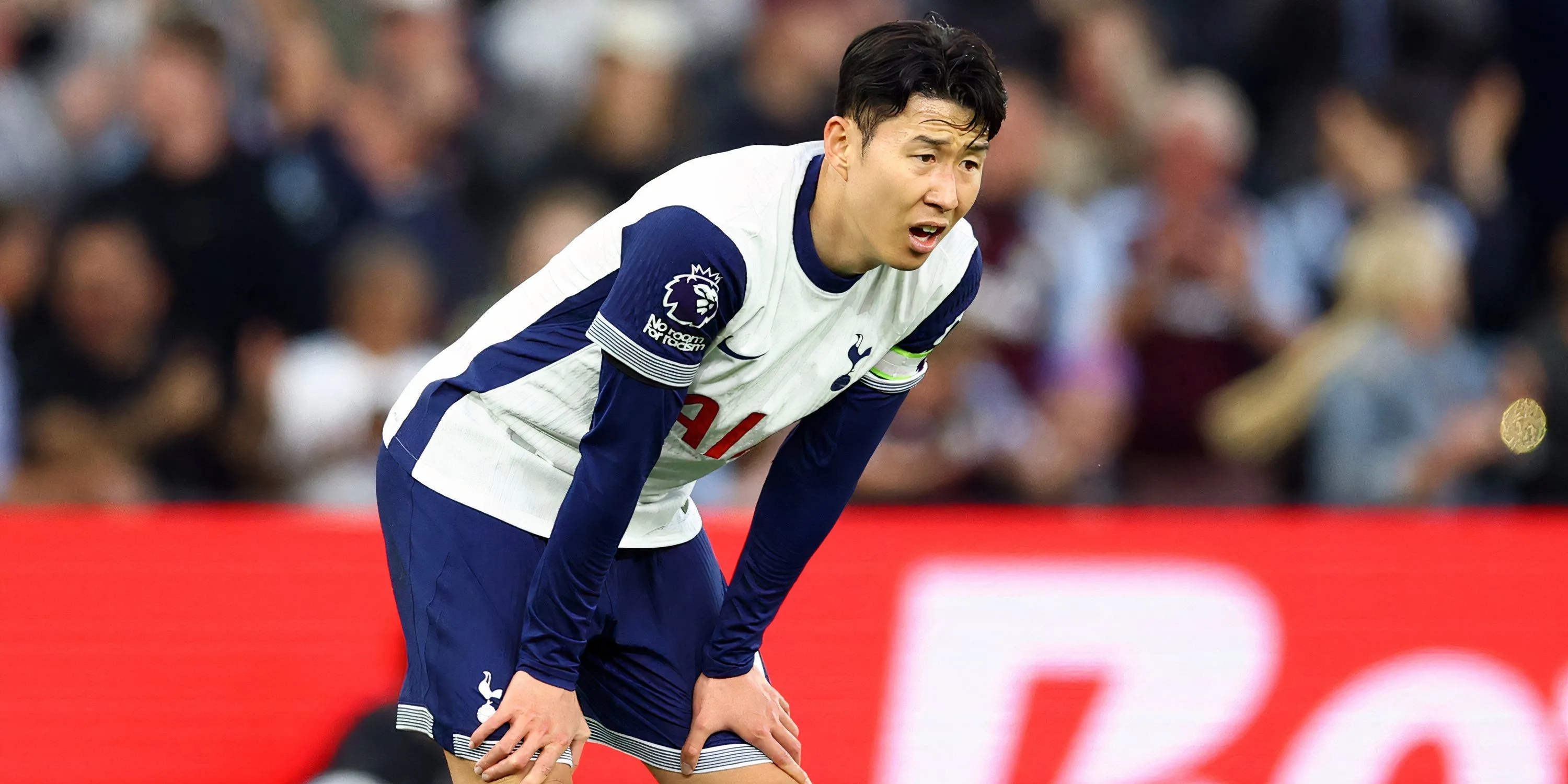 Son Heung-min có những pha bứt tốc quen thuộc từ cánh trái cho Tottenham