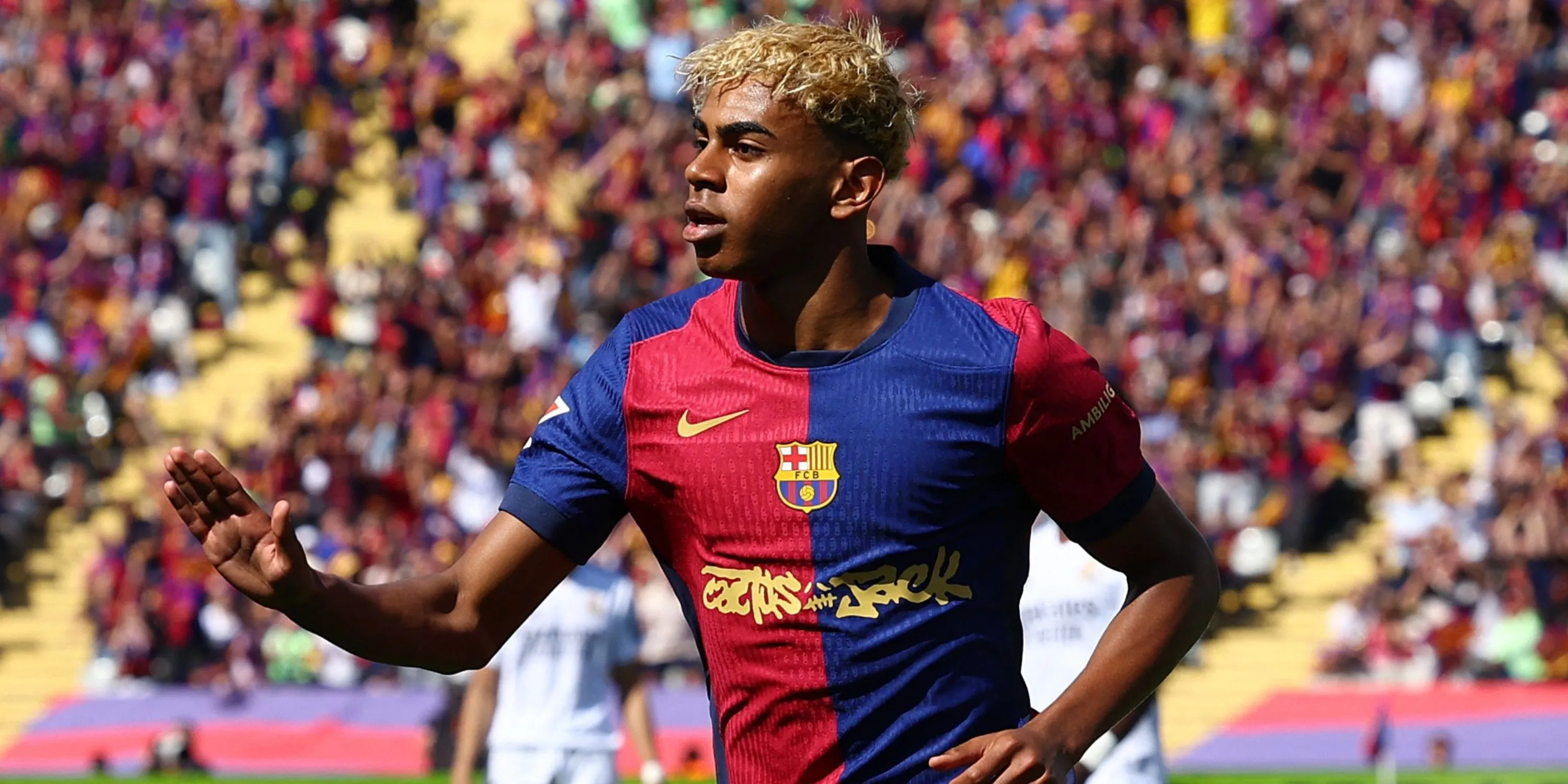 Tài năng trẻ Lamine Yamal của Barcelona, được so sánh với Florian Wirtz.