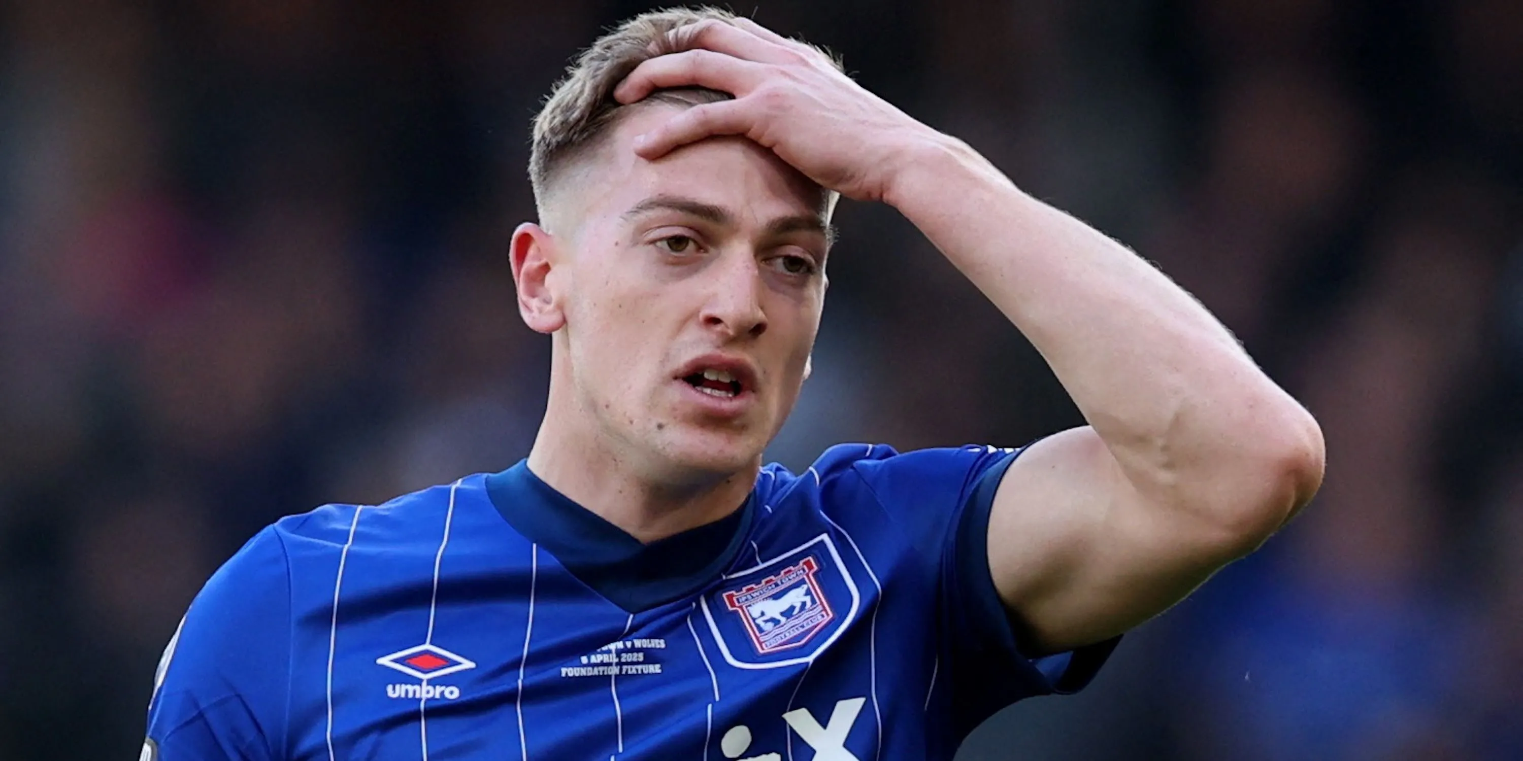 Tiền đạo Liam Delap trong màu áo Ipswich Town