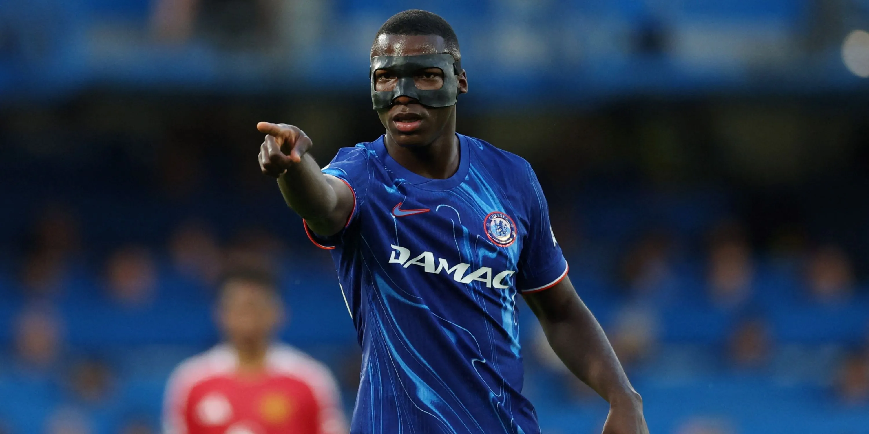 Tiền vệ Moises Caicedo của Chelsea trong trận đấu với Manchester United