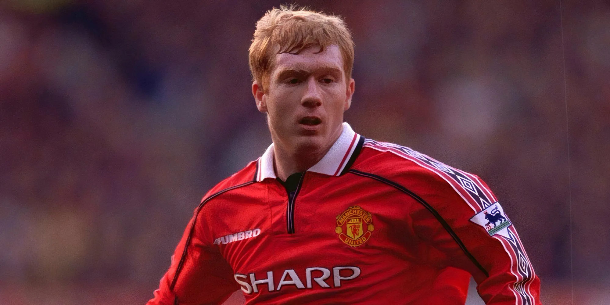 Tiền vệ tài hoa Paul Scholes trong màu áo Manchester United