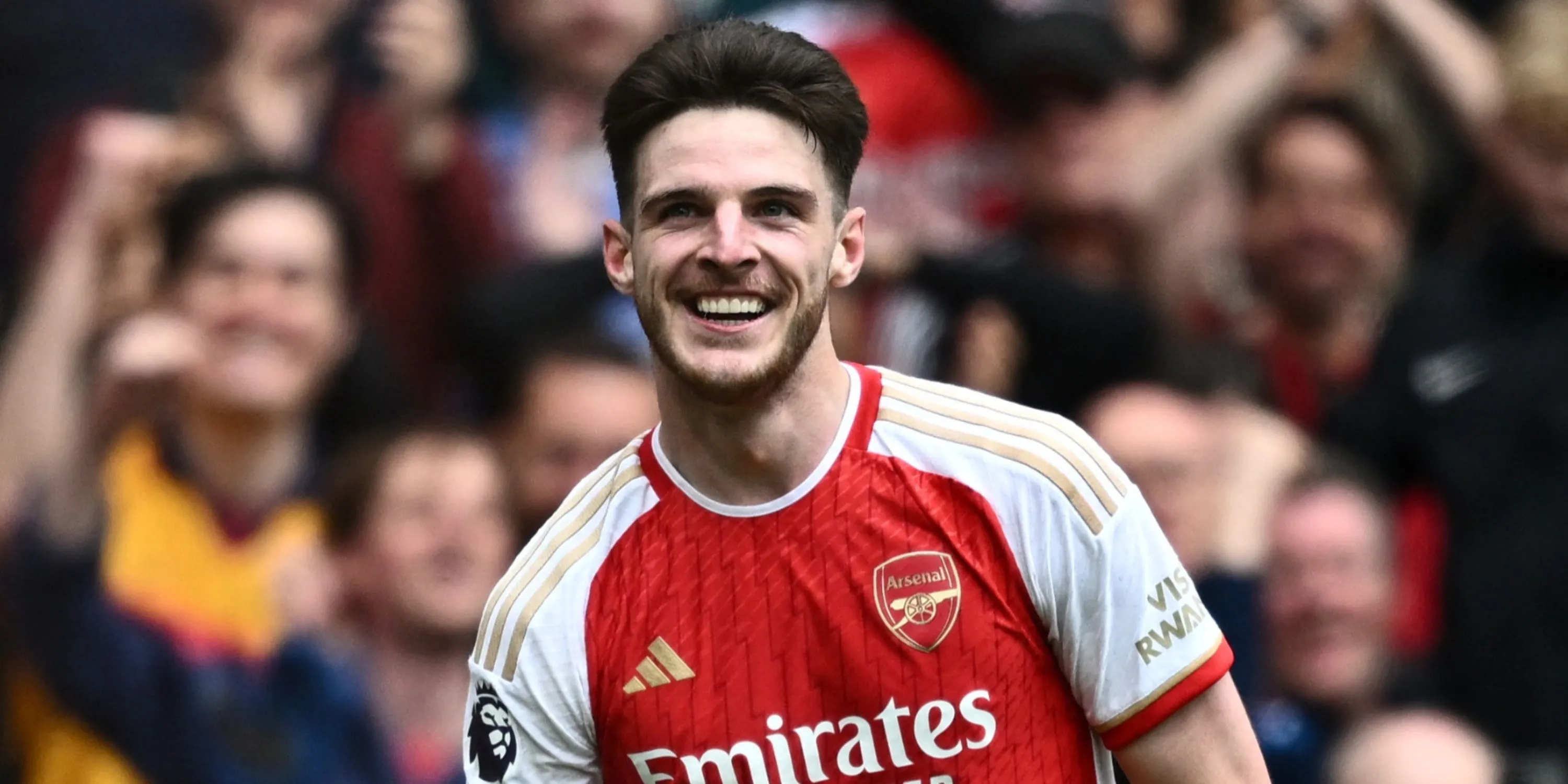 Declan Rice ăn mừng bàn thắng cho Arsenal