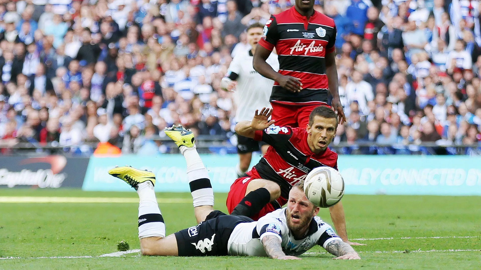 Gary O'Neil, tiền vệ QPR với khoảnh khắc thẻ đỏ định mệnh ở chung kết play off Championship