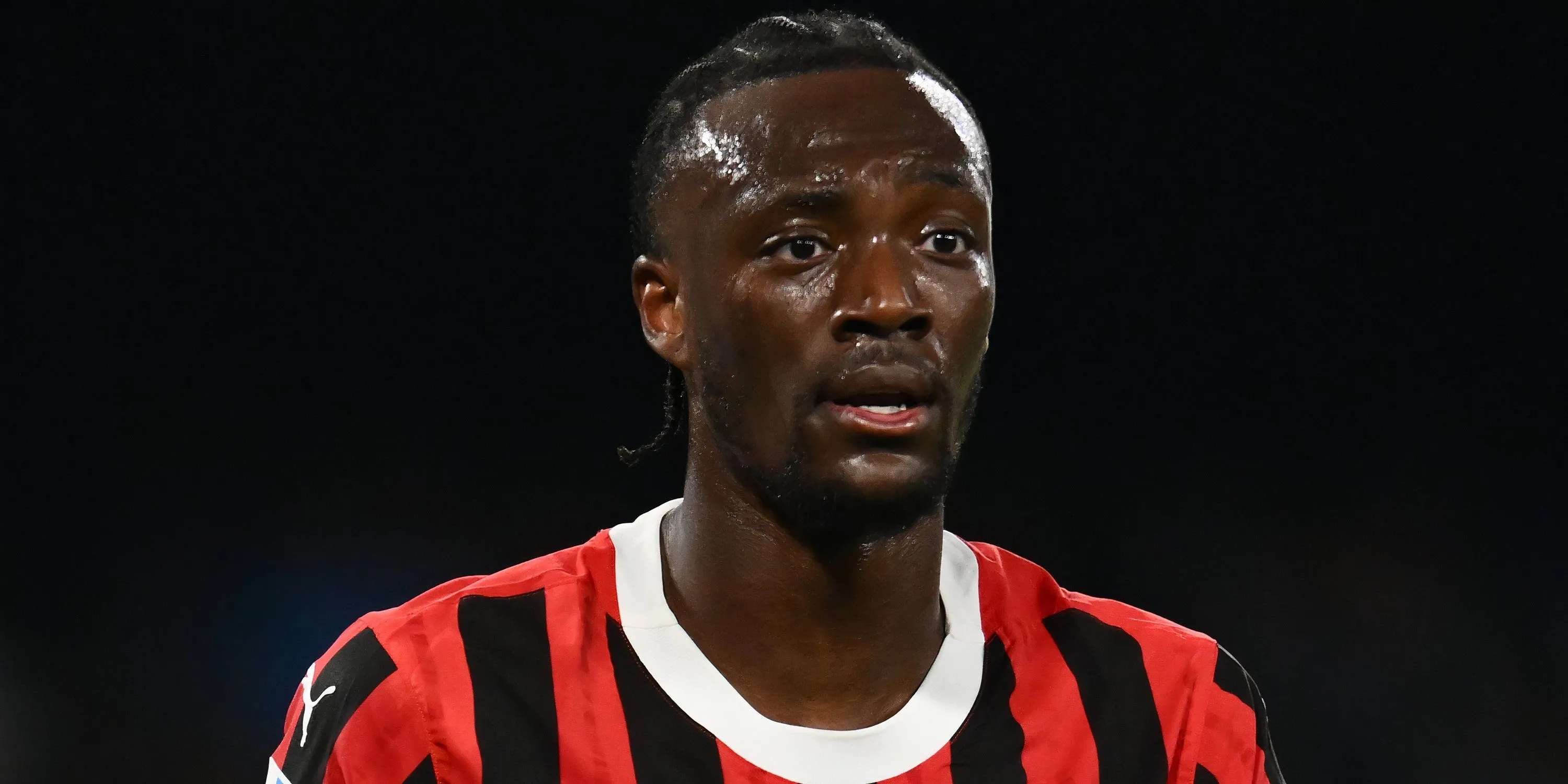 Tammy Abraham thi đấu trong màu áo AS Roma