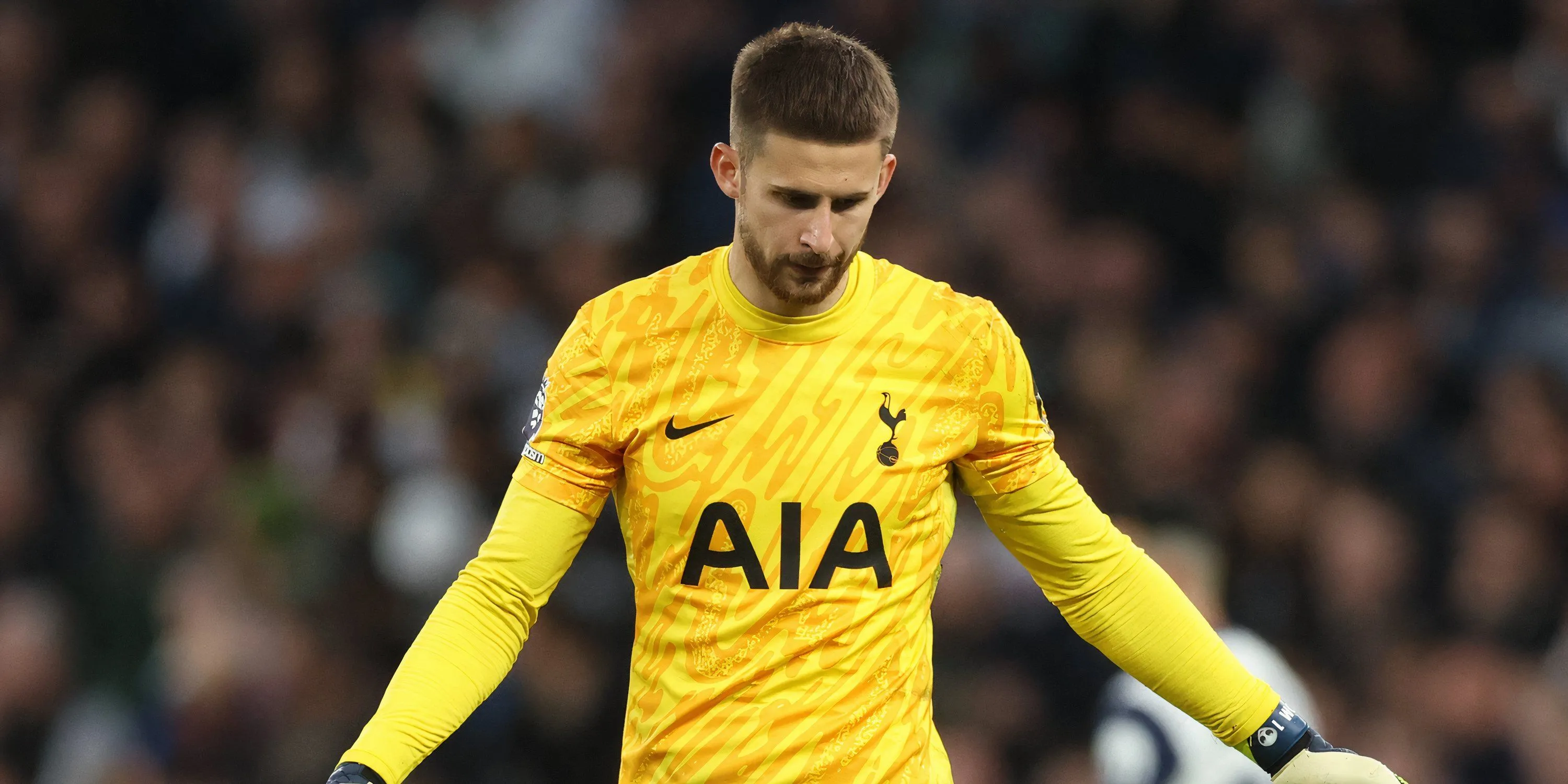 Thủ môn Guglielmo Vicario trong màu áo Tottenham tại Premier League
