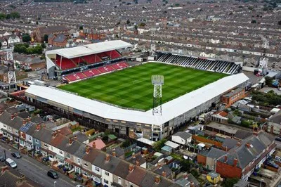 Blundell Park nhìn từ trên cao, khung cảnh yên bình của sân nhà Grimsby Town FC