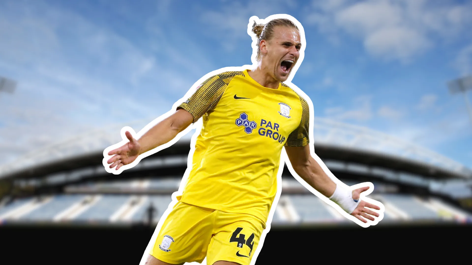 Brad Potts và biểu tượng Huddersfield Town trong tin đồn chuyển nhượng