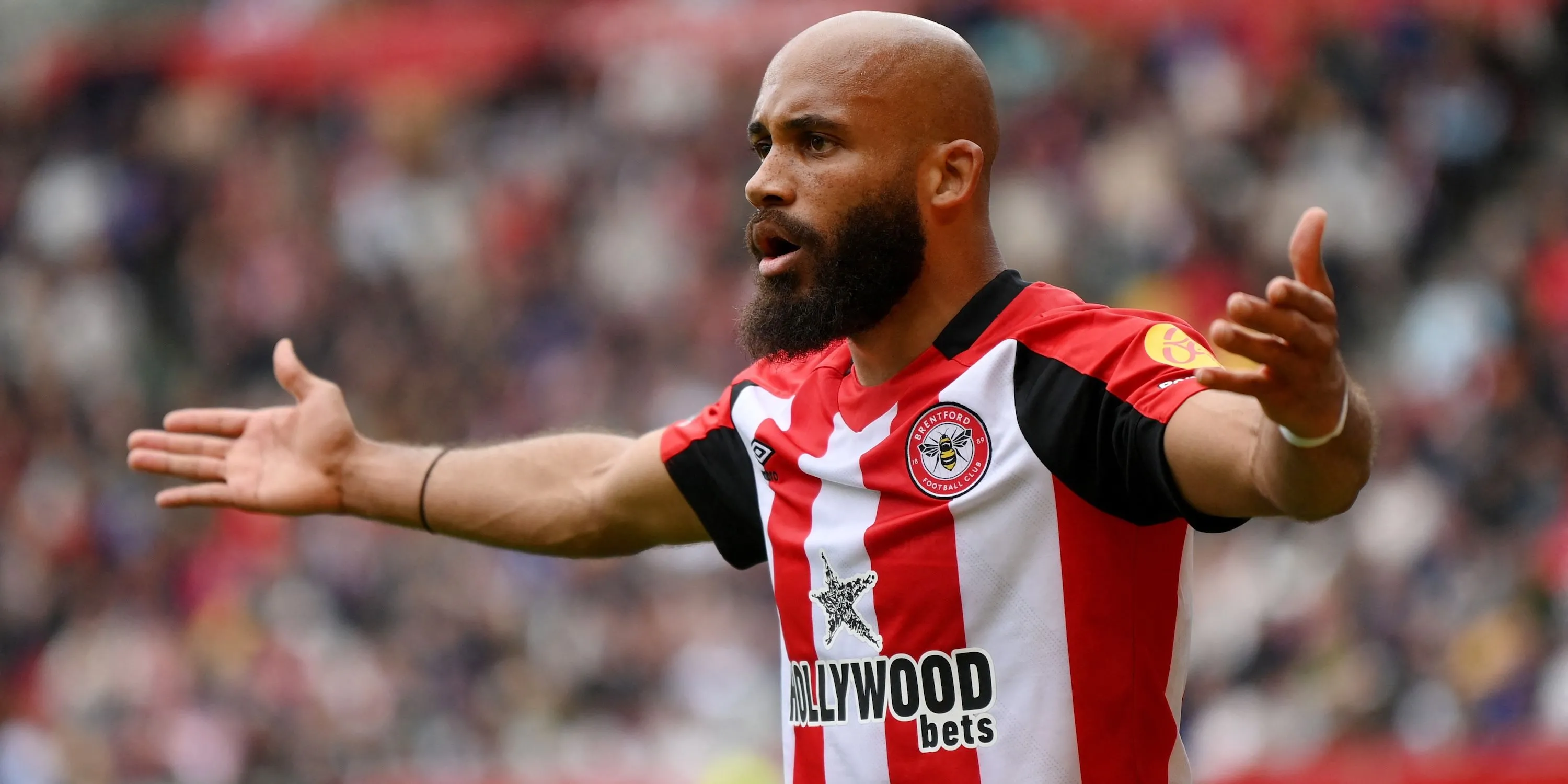 Bryan Mbeumo thời còn khoác áo Brentford, nơi anh tỏa sáng ở vị trí quen thuộc