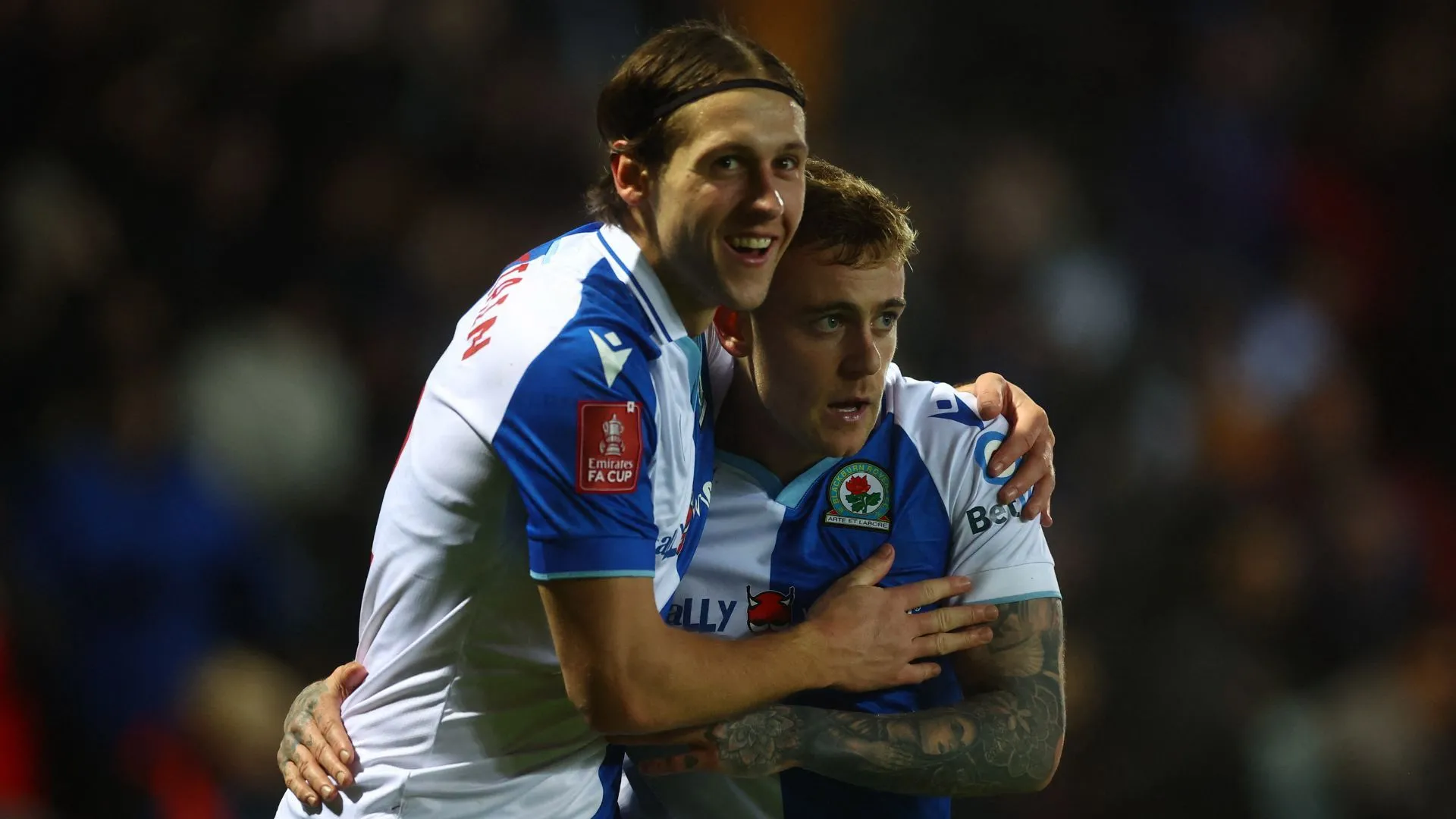 Callum Brittain trong màu áo Blackburn Rovers thi đấu với Newcastle