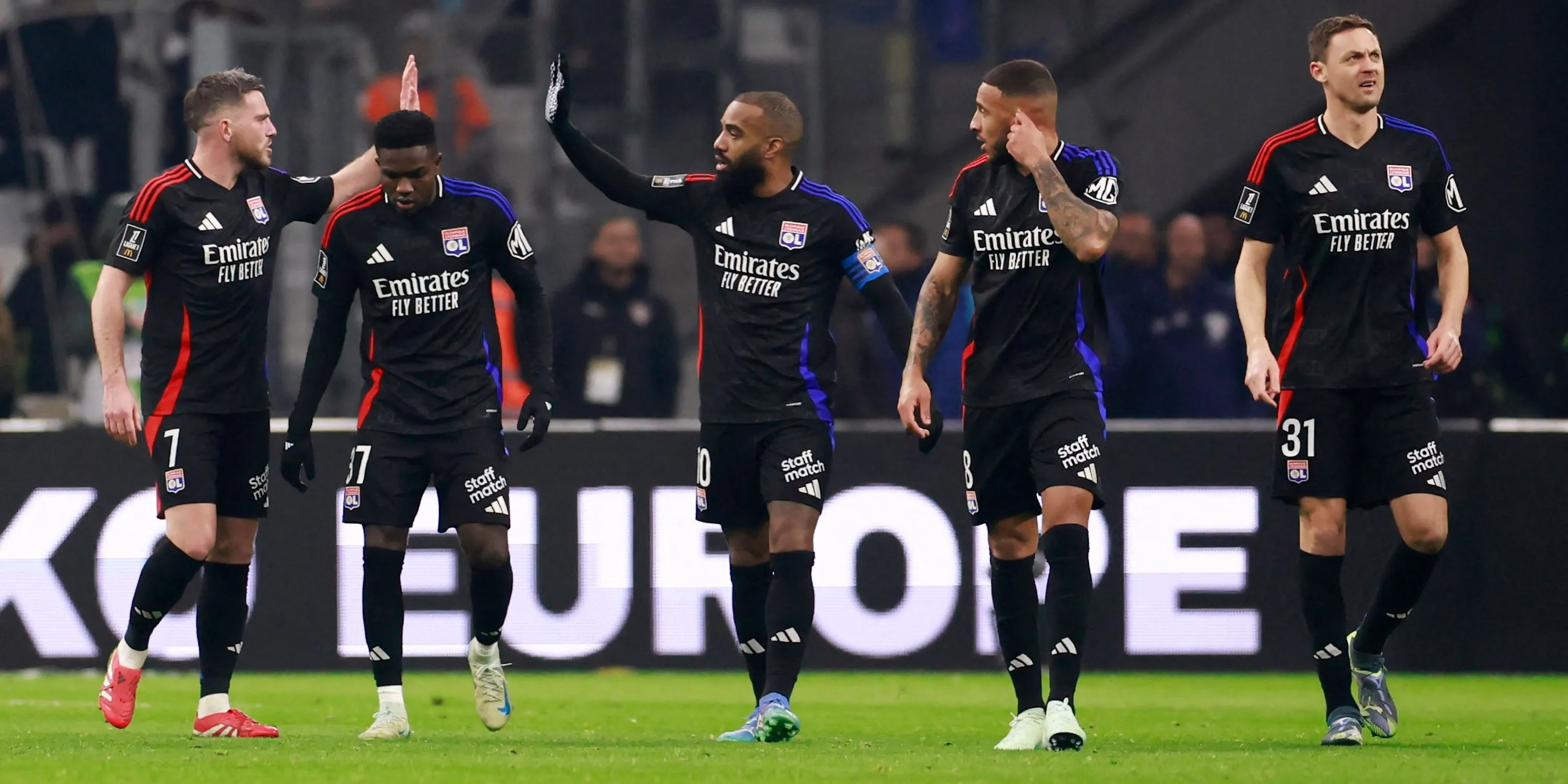 Corentin Tolisso, tiền vệ Lyon, ăn mừng bàn thắng, mục tiêu chuyển nhượng của Man Utd