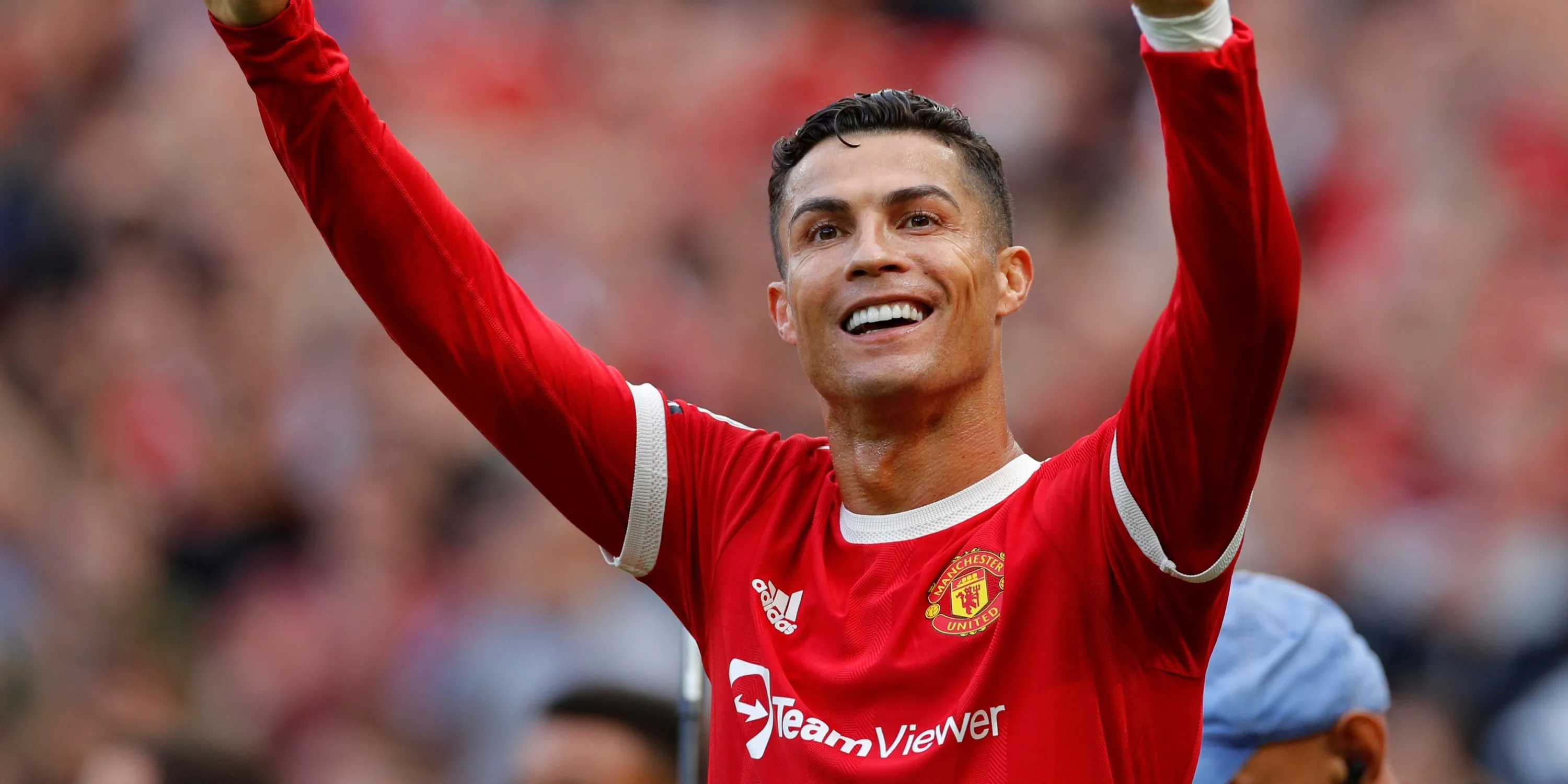 Cristiano Ronaldo trong màu áo Manchester United thi đấu tại Premier League, năm 2022
