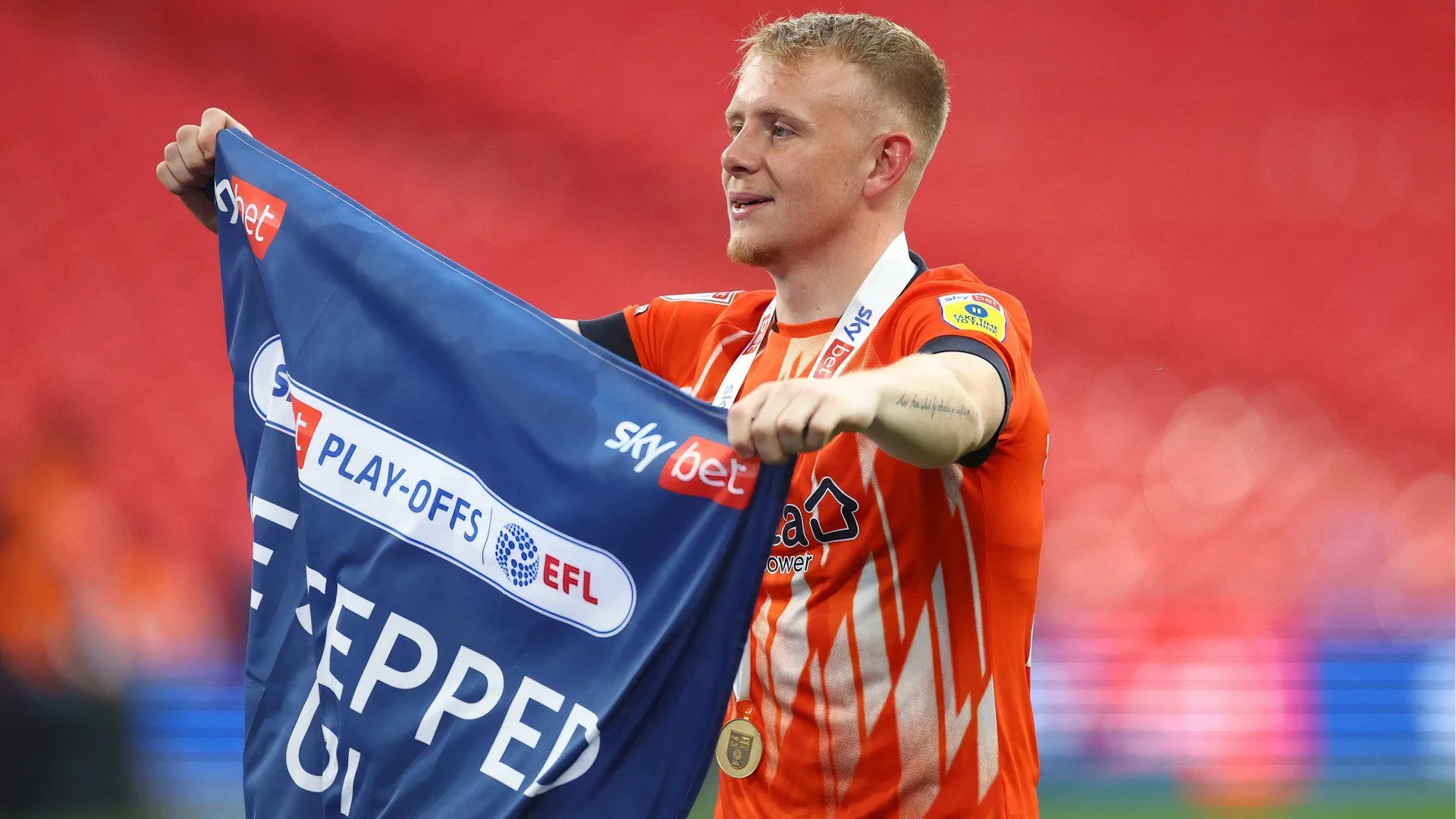 Joe Taylor, tiền đạo được kỳ vọng tại Huddersfield Town