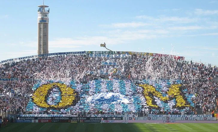 Khán đài Velodrome trước khi nâng cấp, một phần ký ức của sân nhà Marseille.