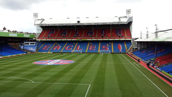 Không gian bên trong sân vận động Selhurst Park