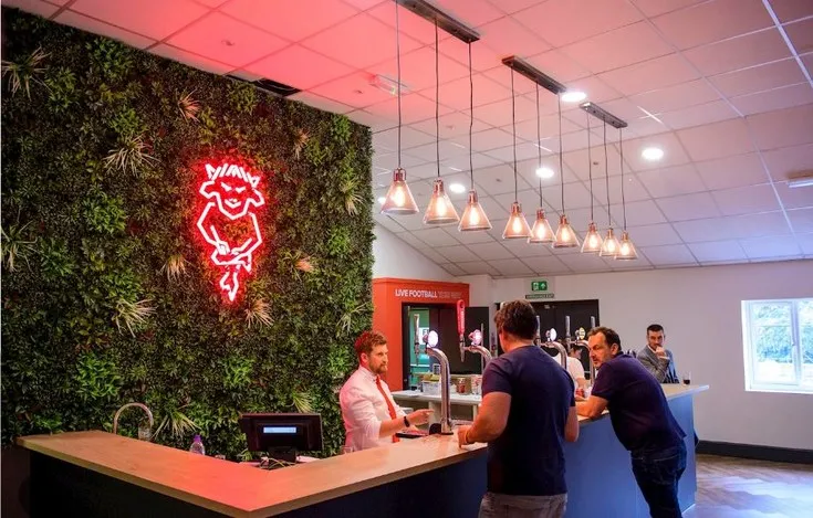 Không gian phòng khách VIP tại Sincil Bank, nơi trải nghiệm ngày thi đấu trở nên đẳng cấp hơn