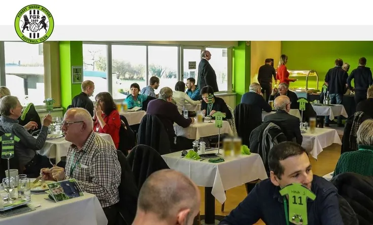 Khu vực dịch vụ hiếu khách cao cấp tại sân The New Lawn của Forest Green Rovers