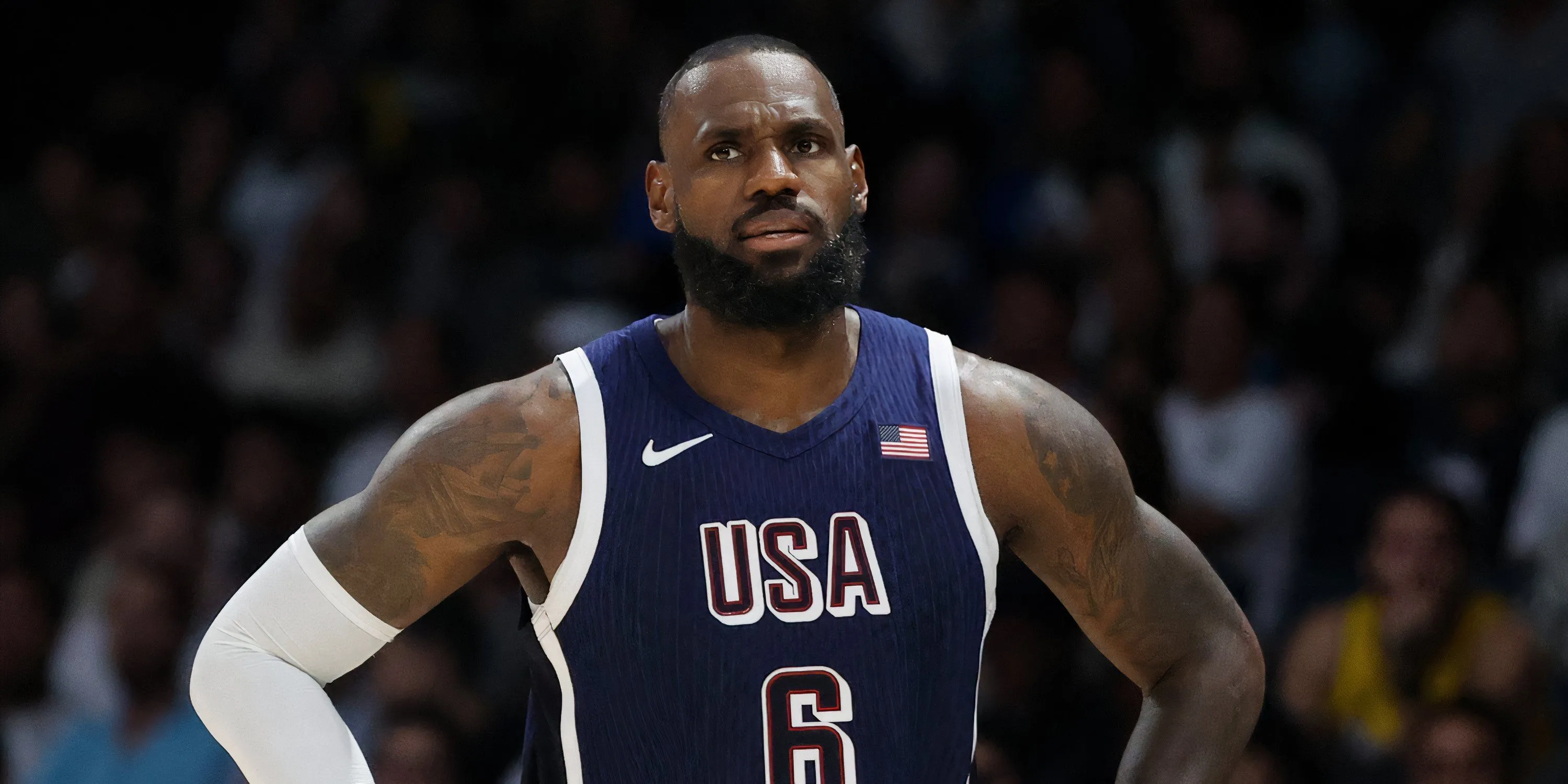 LeBron James - Cổ đông của Liverpool