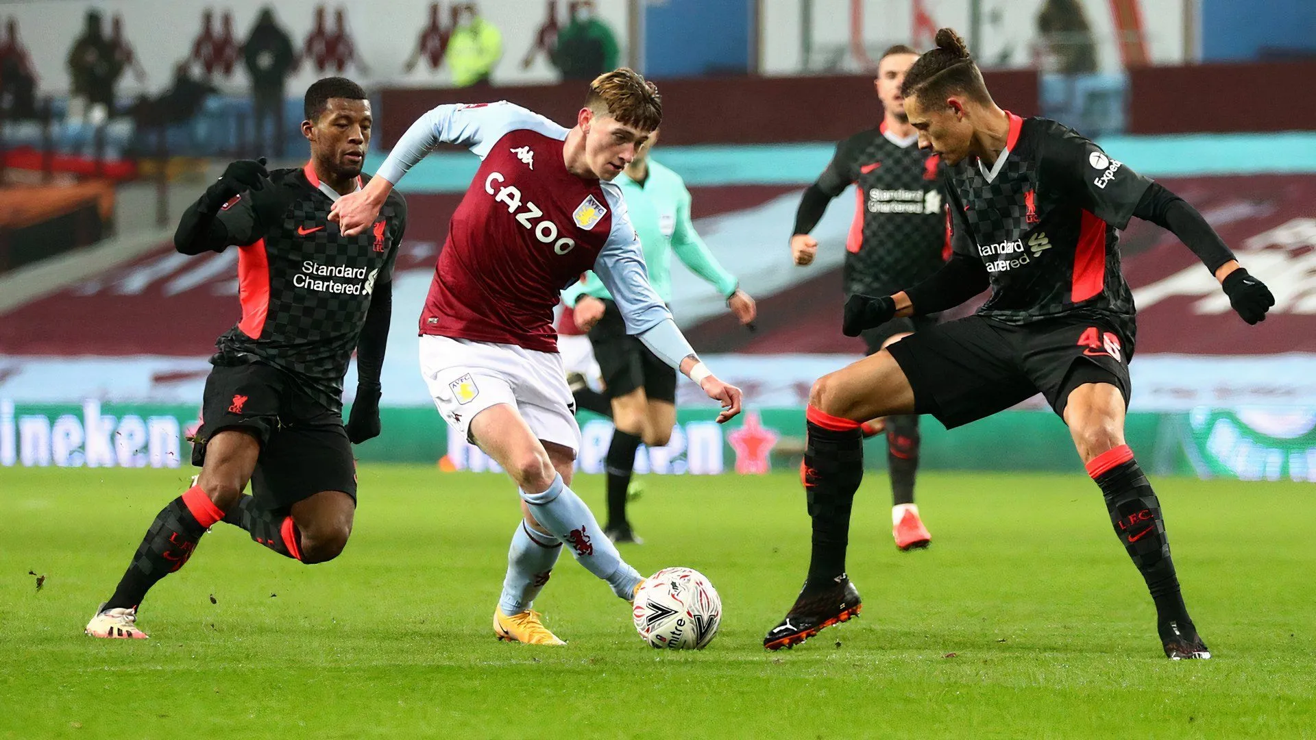 Louie Barry trong màu áo Aston Villa