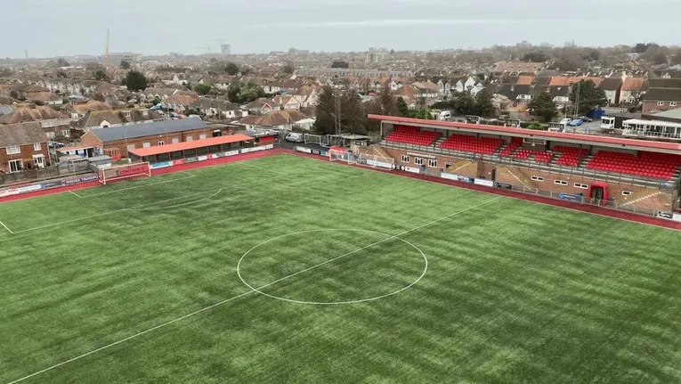 Sơ đồ chỗ ngồi sân Woodside Road Worthing – trải nghiệm khác biệt so với các sân Premier League