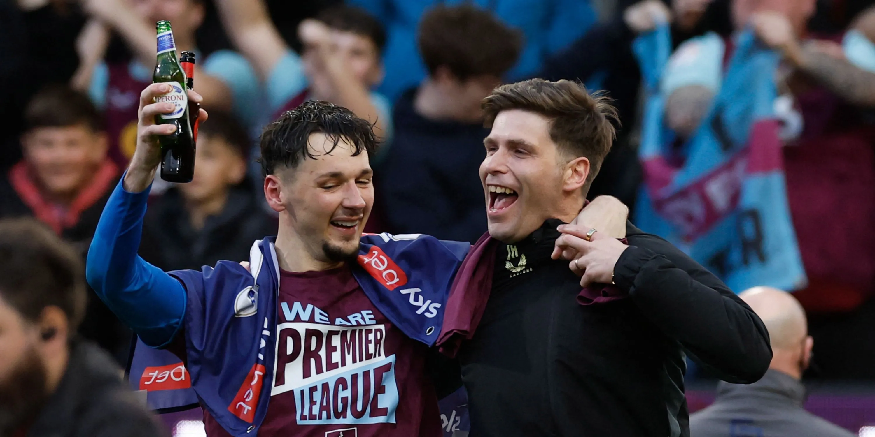 Thủ môn James Trafford của Burnley trong màu áo CLB