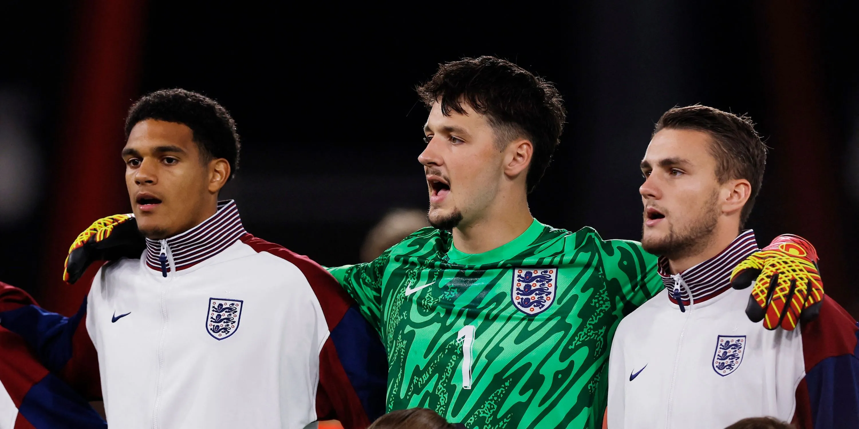 Thủ môn James Trafford trong màu áo đội tuyển Anh U21