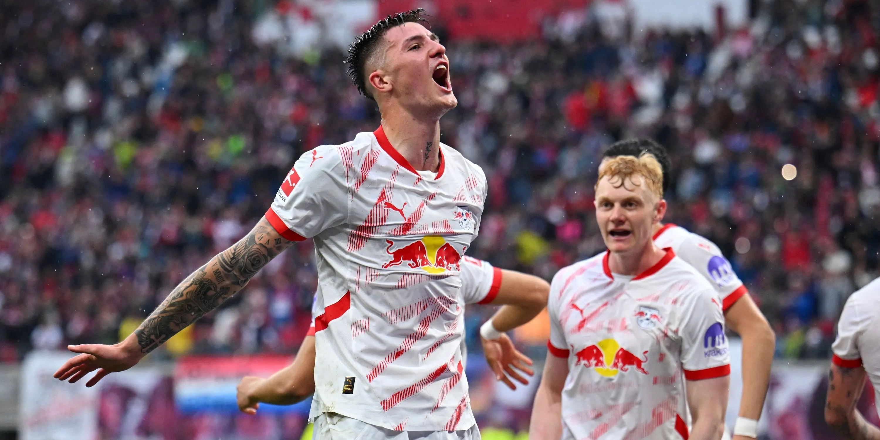 Tiền đạo Benjamin Sesko ăn mừng bàn thắng cho RB Leipzig