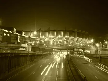 Toàn cảnh sân vận động Parc des Princes, thánh địa của PSG ở Paris