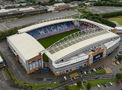 Tổng quan trên cao sân vận động Brick Community Stadium của Wigan Athletic