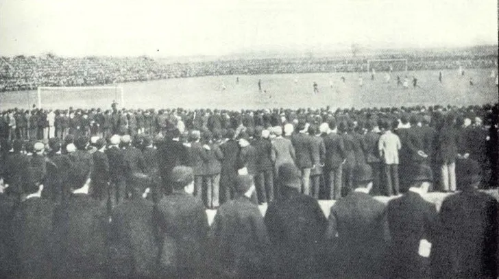 Trận đấu giữa Everton và Wolves năm 1913 tại Goodison Park, khoảnh khắc lịch sử của bóng đá Anh