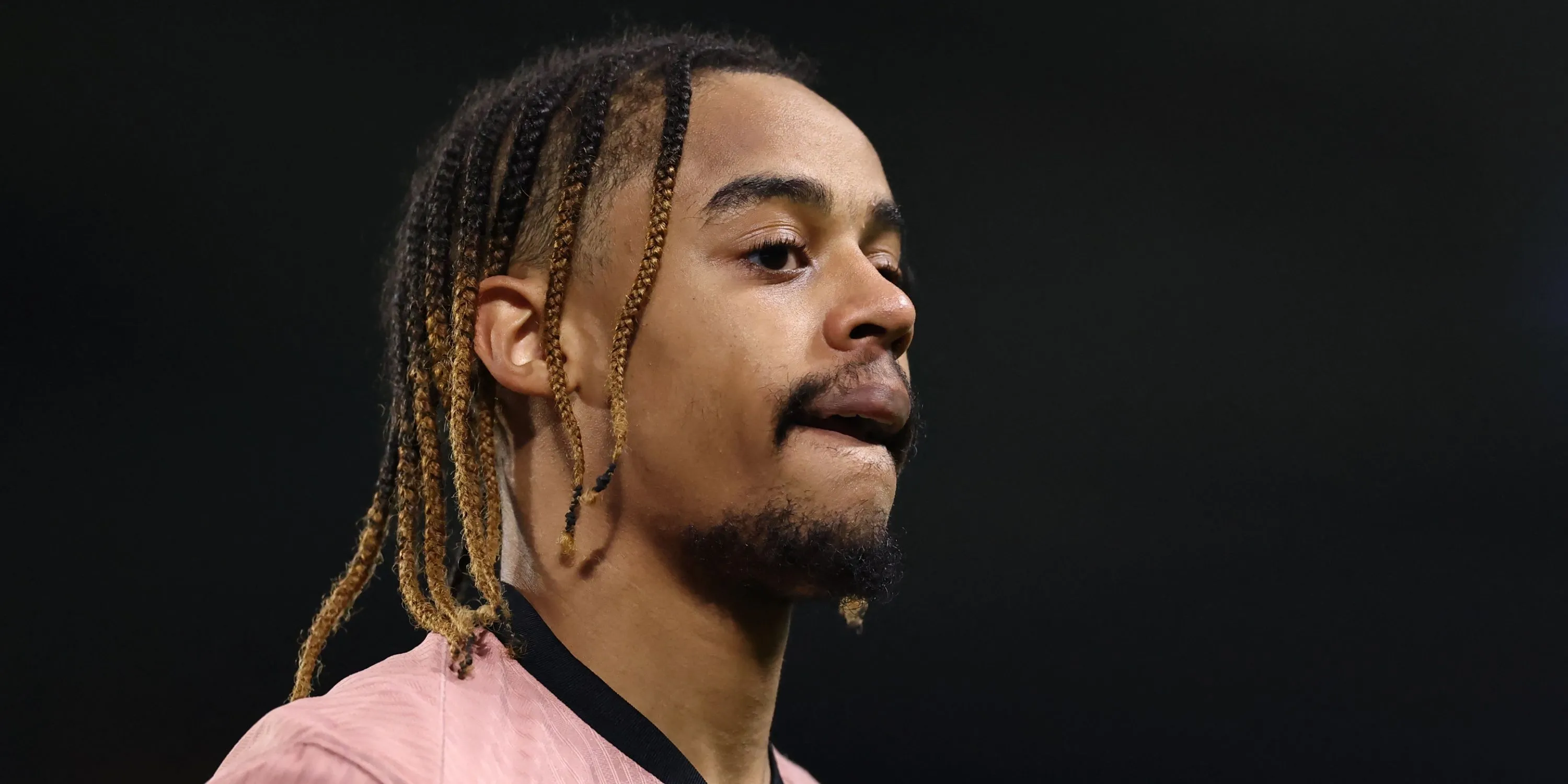 Bradley Barcola trong màu áo PSG, tài năng trẻ đang được nhiều ông lớn châu Âu săn đón.