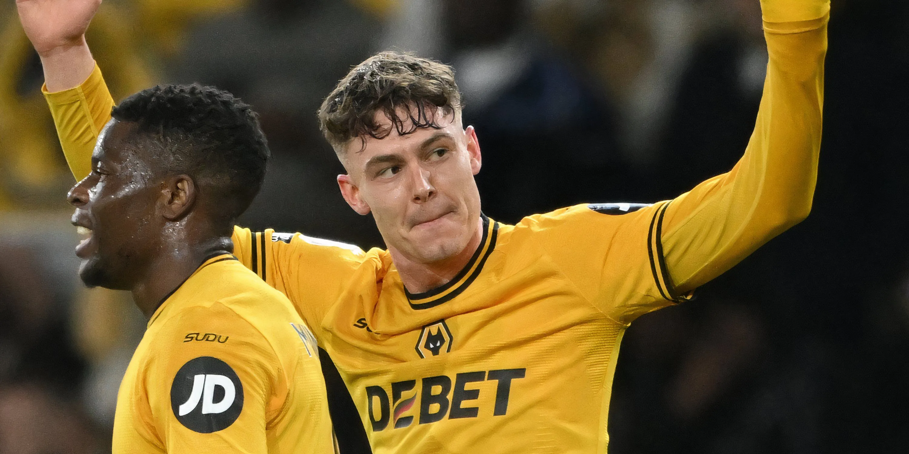 Jørgen Strand Larsen ăn mừng bàn thắng, khẳng định dấu ấn tại Premier League cùng Wolves