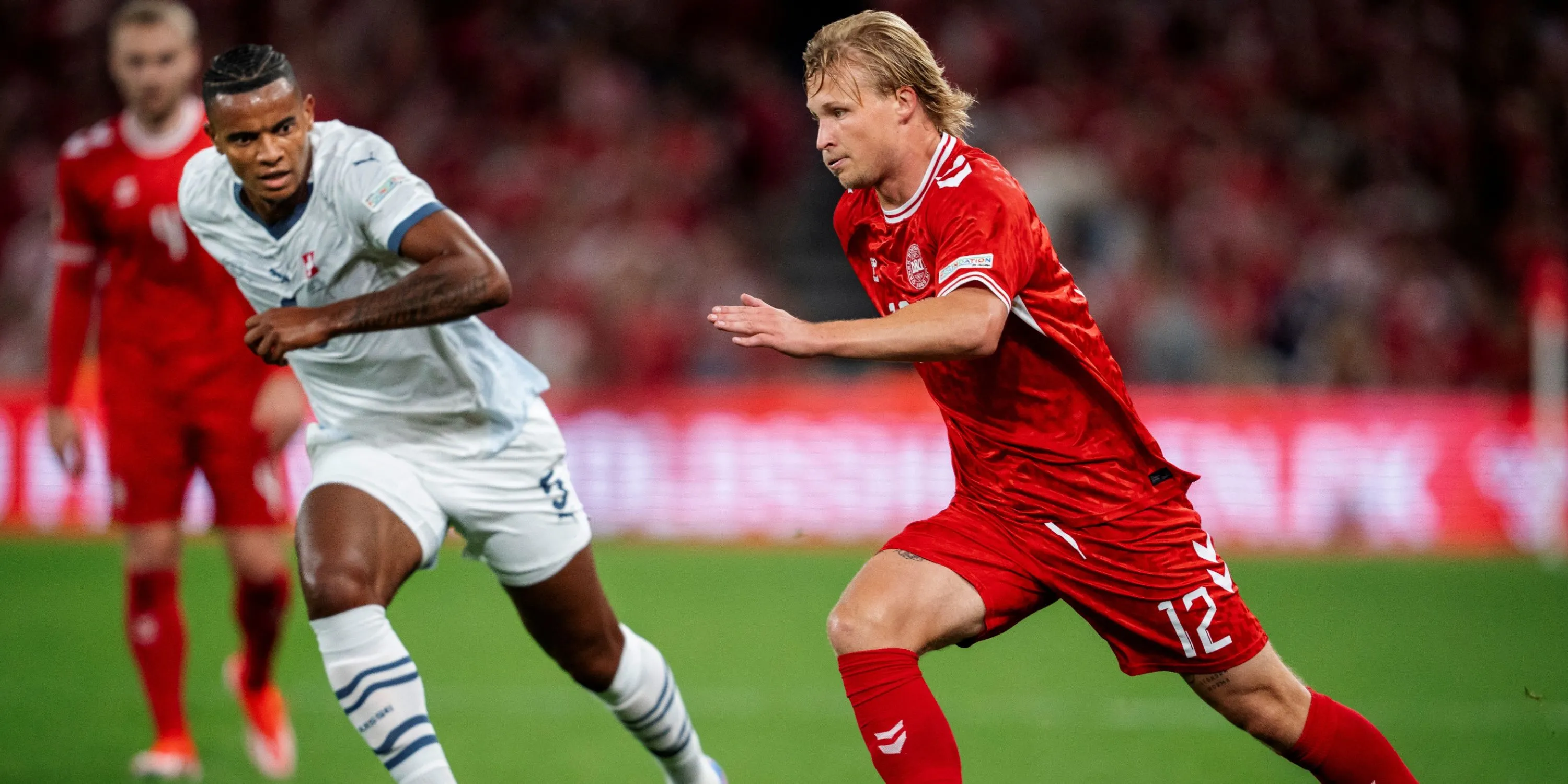 Kasper Dolberg trong màu áo đội tuyển Đan Mạch