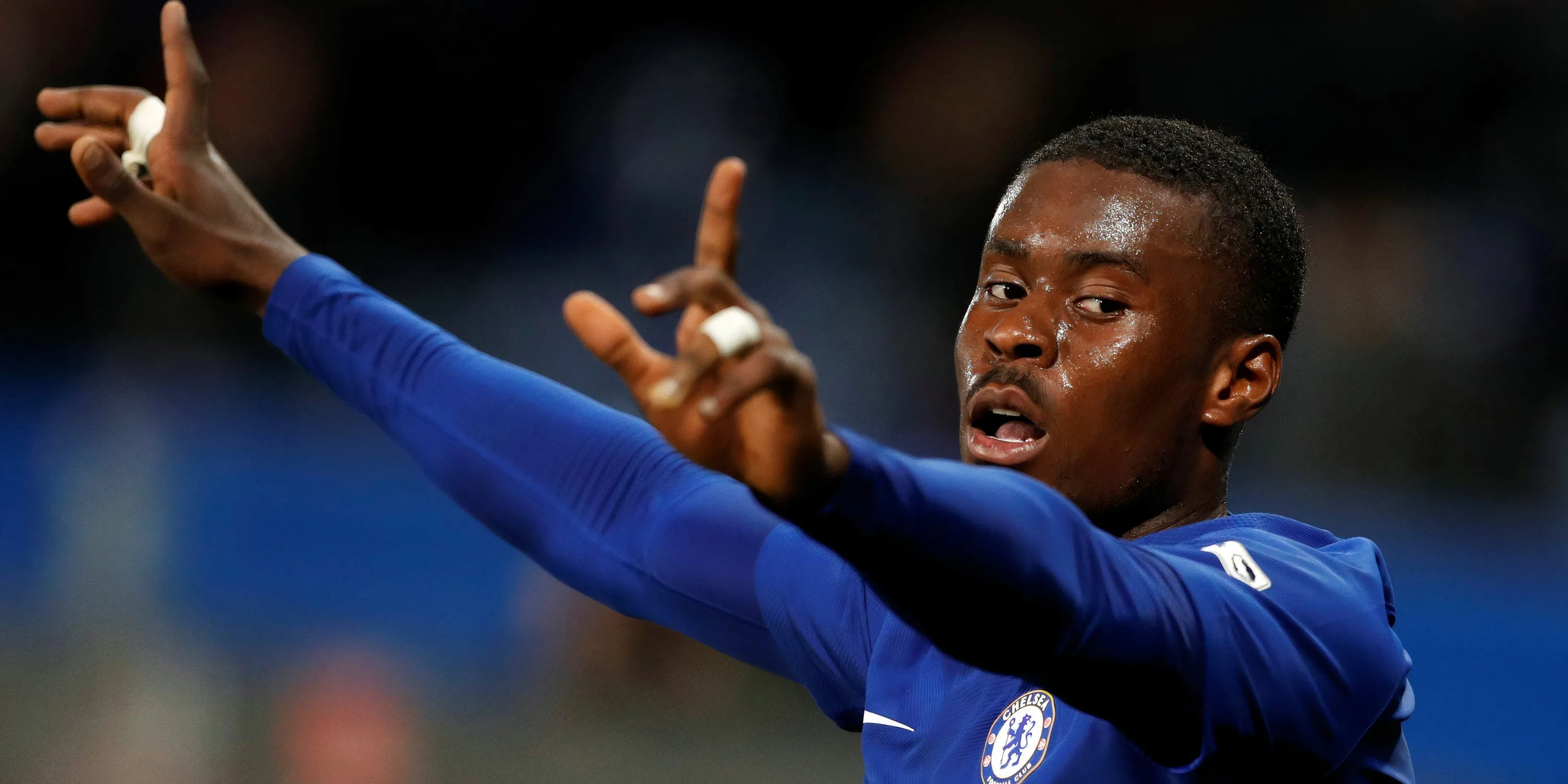 Marc Guehi tỏa sáng trong màu áo Swansea City