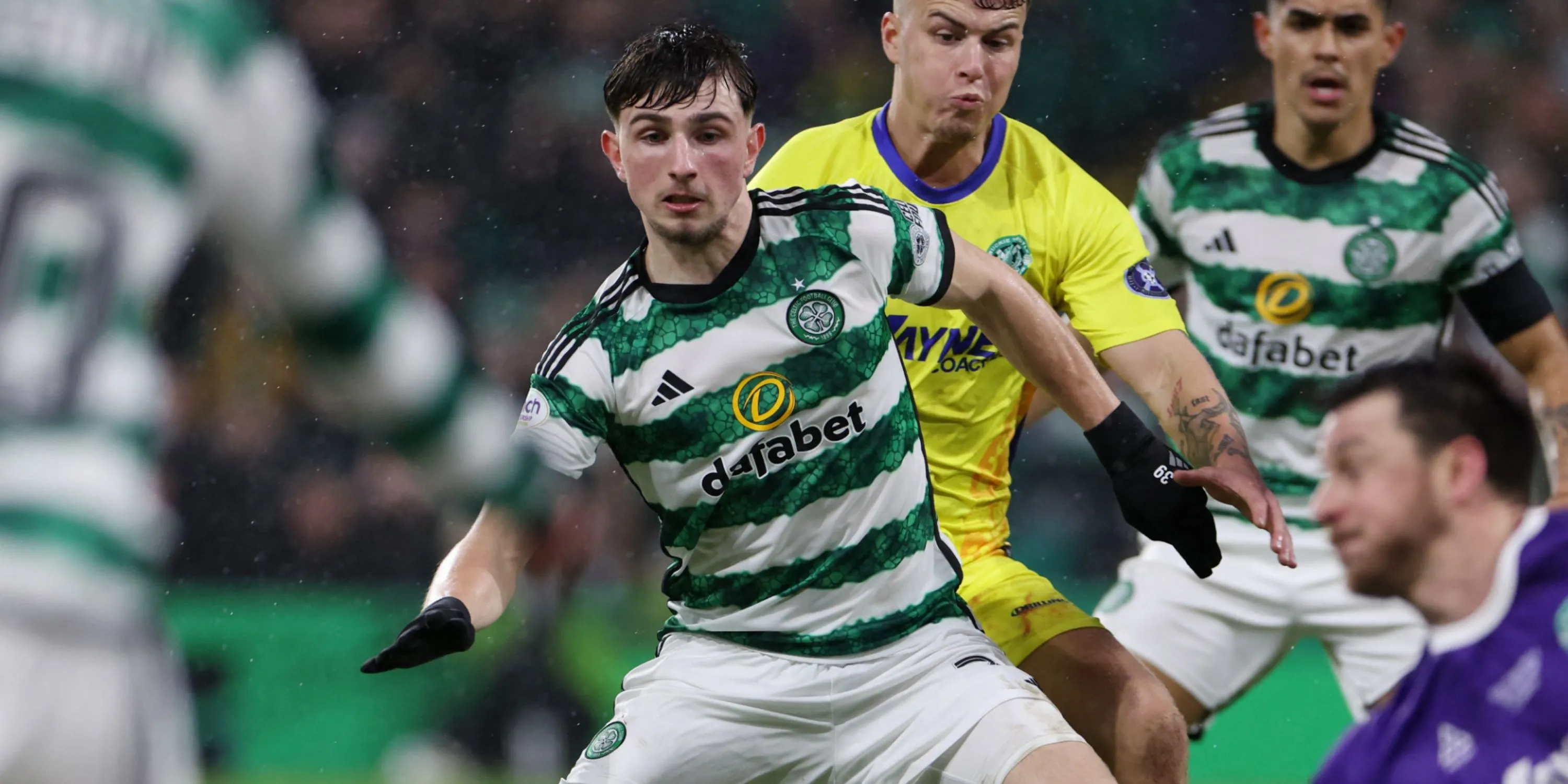 Rocco Vata, tài năng trẻ một thời của Celtic, trên sân cỏ.
